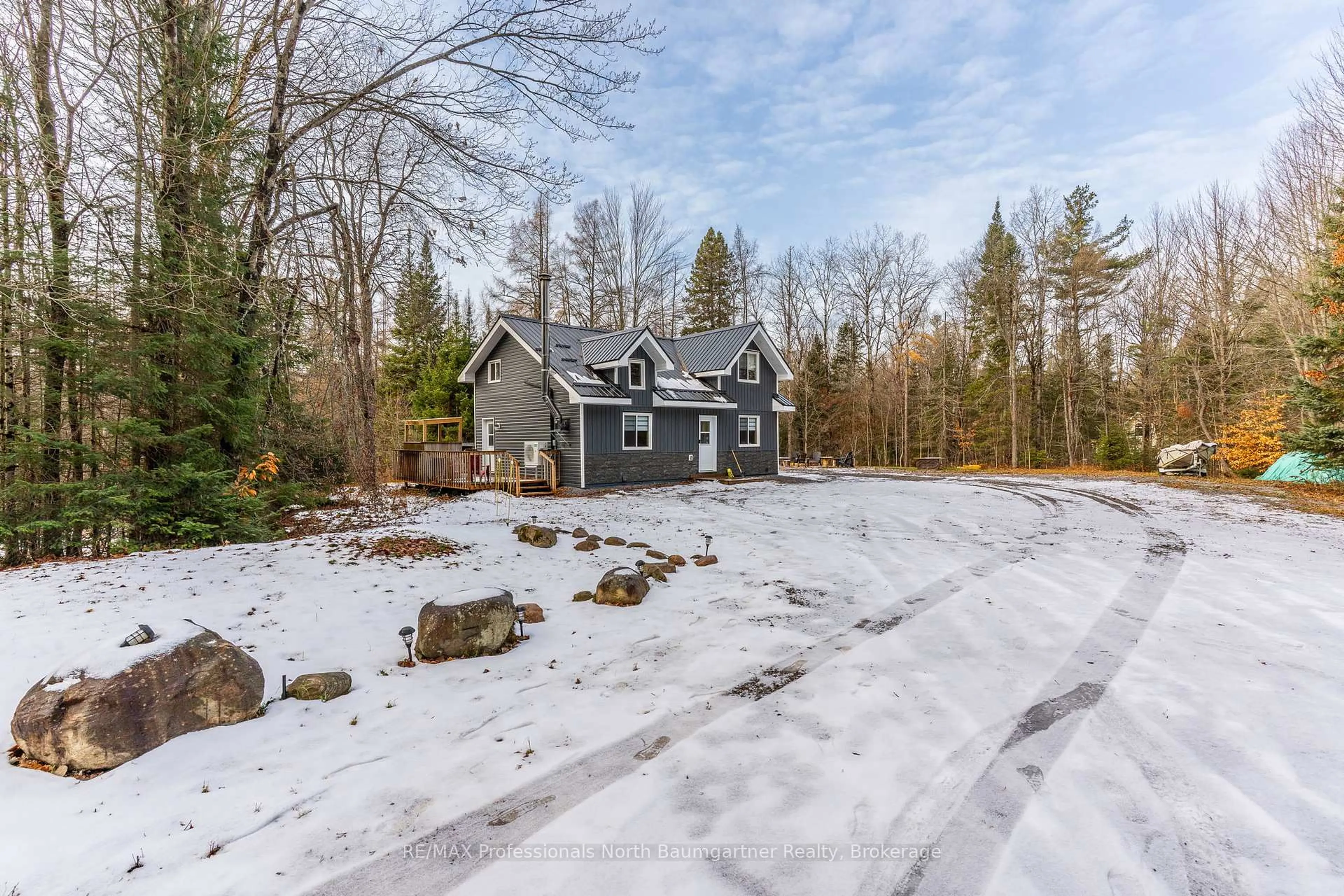 A pic from outside/outdoor area/front of a property/back of a property/a pic from drone, unknown for 3475 Gelert Rd, Minden Hills Ontario K0M 2K0