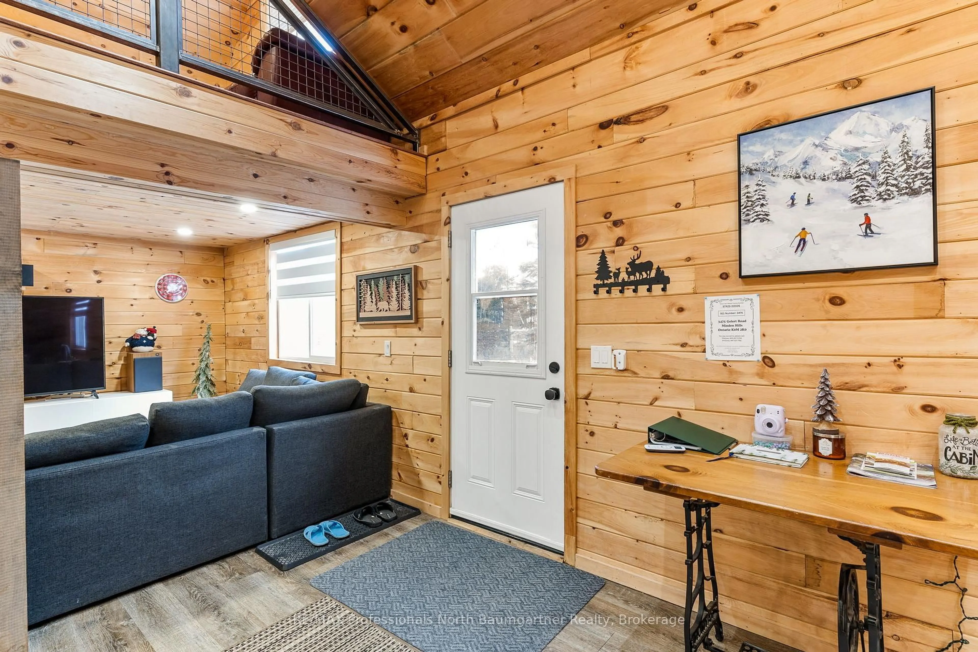 Indoor entryway for 3475 Gelert Rd, Minden Hills Ontario K0M 2K0