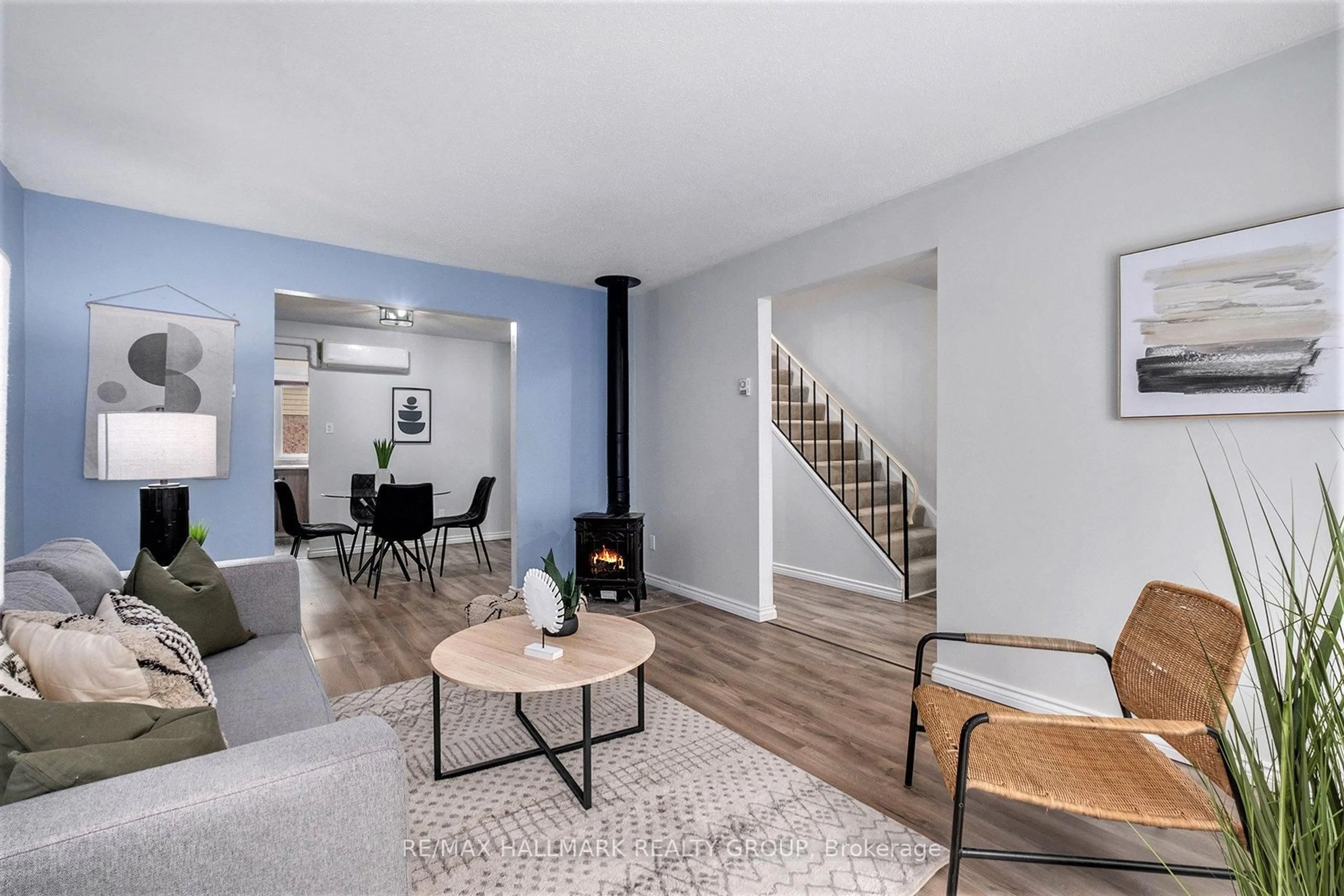 Living room with furniture, unknown for 3691 Albion Rd #23, Ottawa Ontario K1T 1P2