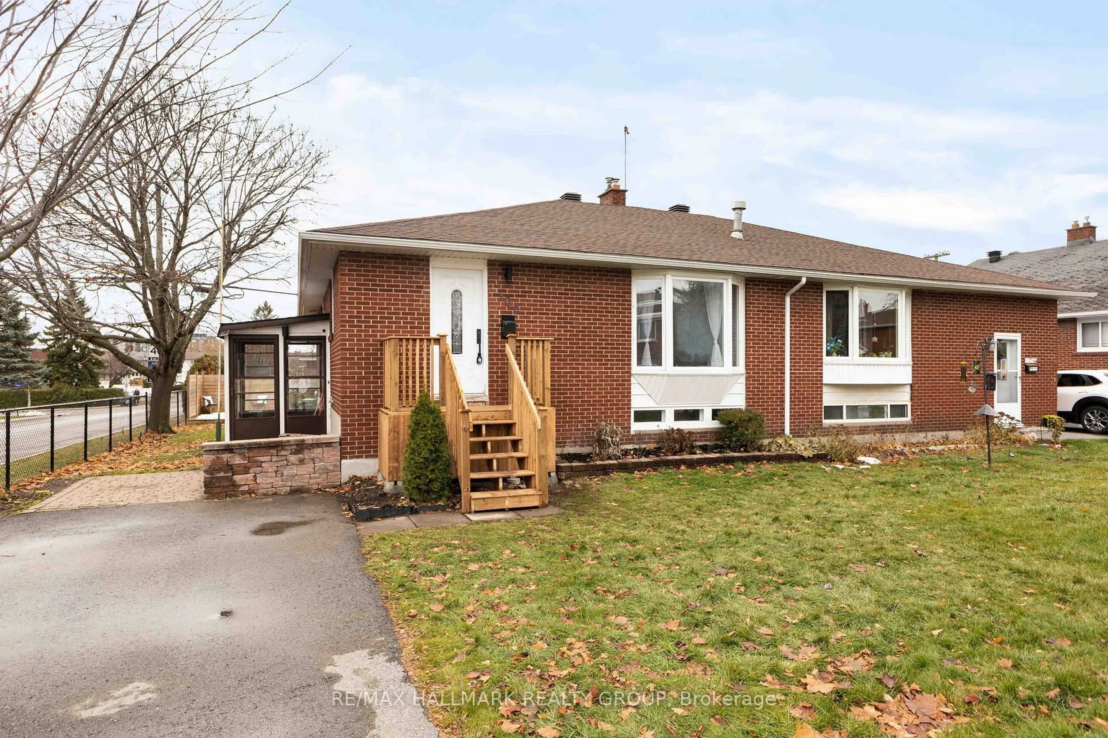 Home with brick exterior material, street for 756 Cummings Ave, Ottawa Ontario K1K 2L1