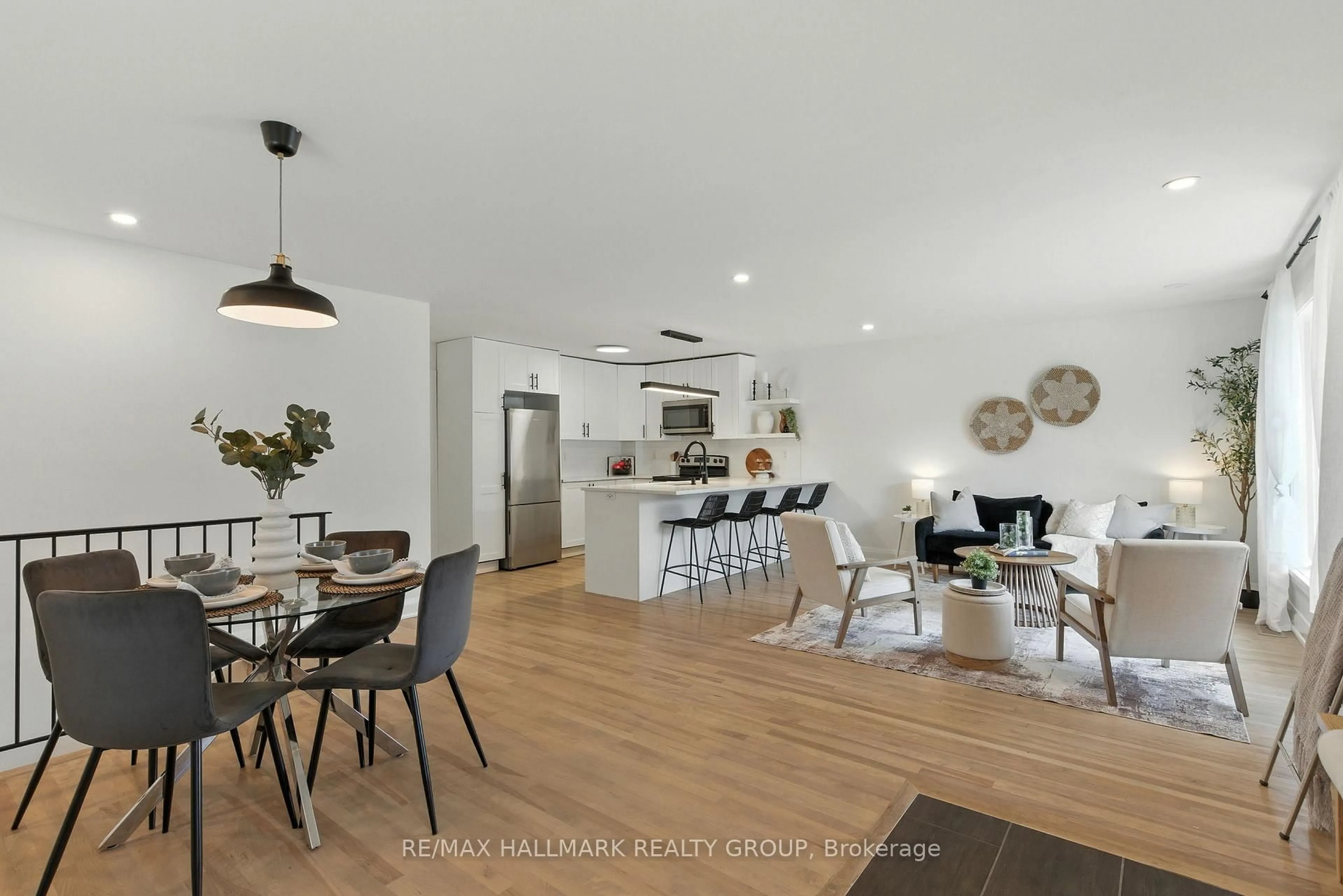 Open concept kitchen, unknown for 756 Cummings Ave, Ottawa Ontario K1K 2L1