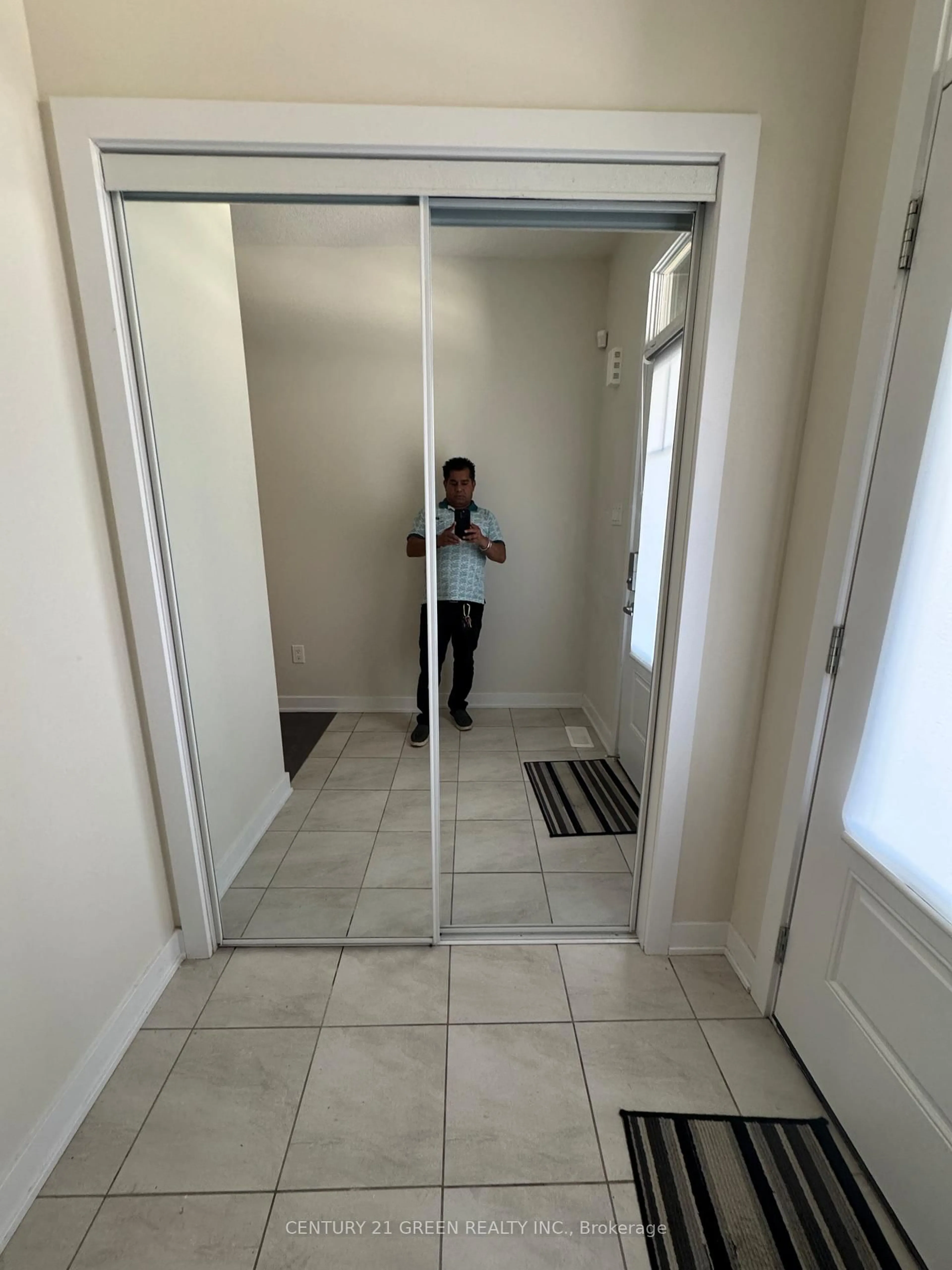 A pic of a room for 47 Rowlock St, Welland Ontario L3B 0M7