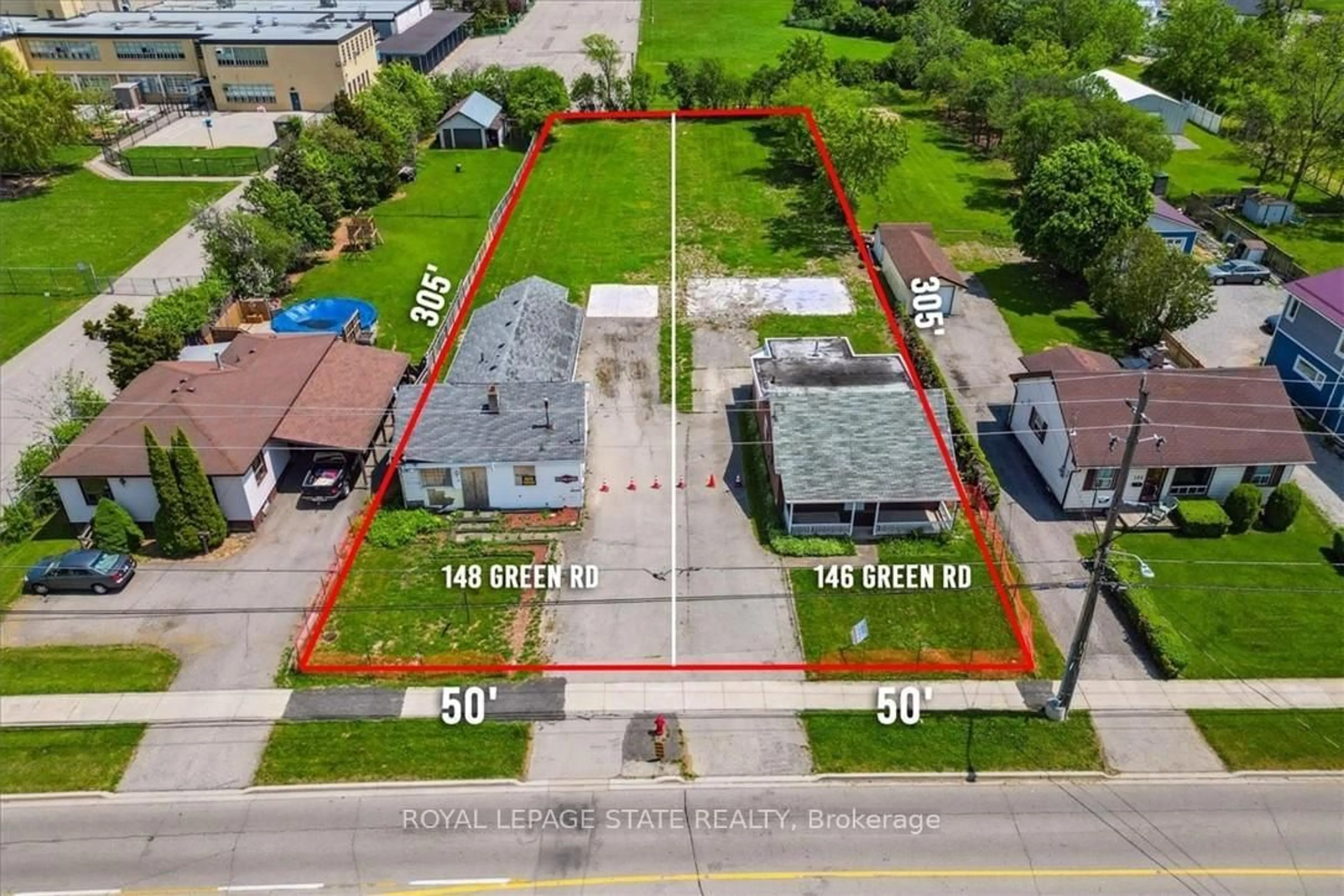 A pic from outside/outdoor area/front of a property/back of a property/a pic from drone, street for 148 Green Rd, Hamilton Ontario L8G 3X1