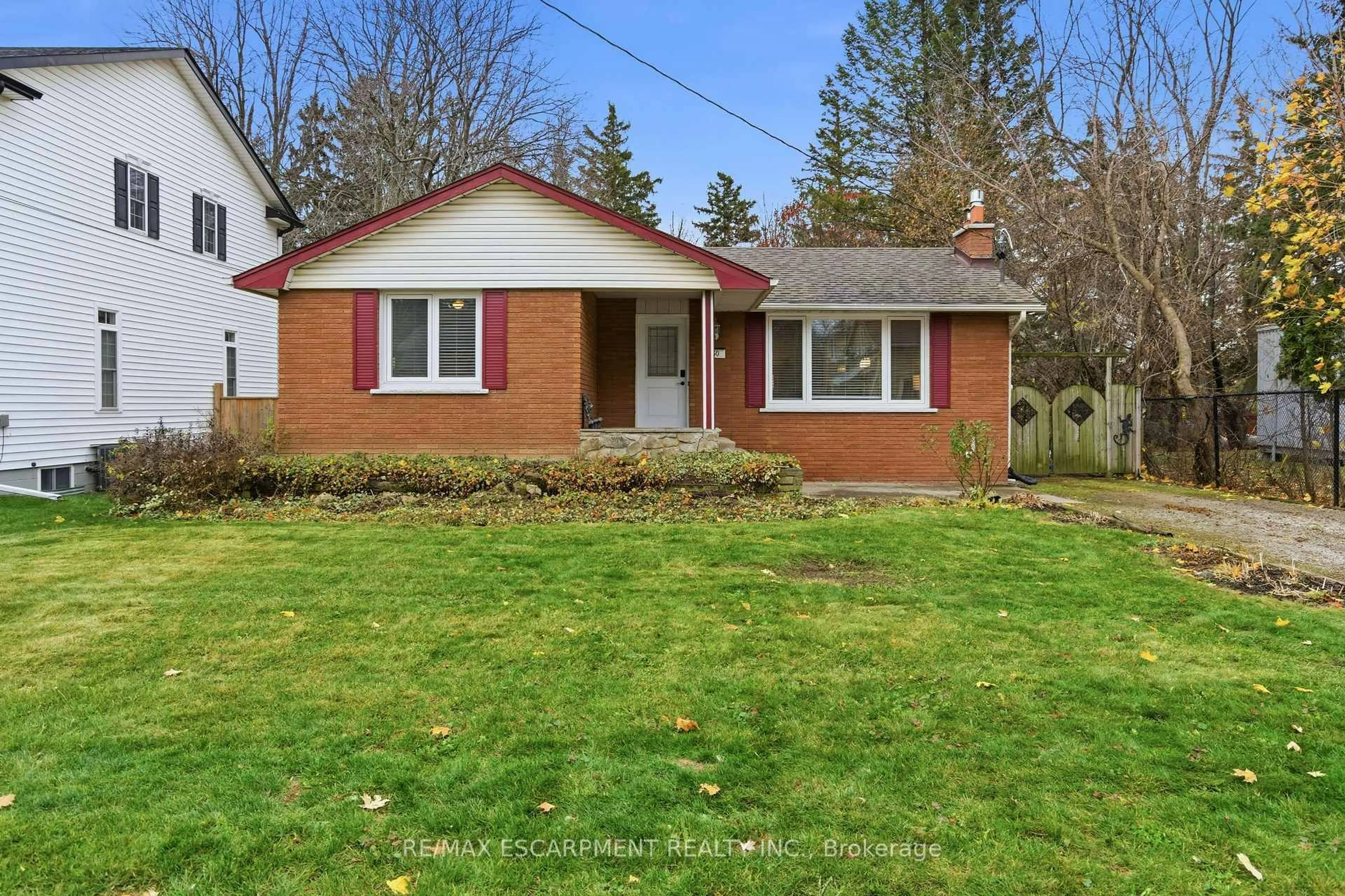 Home with brick exterior material, street for 30 Kelly St, Hamilton Ontario L0R 2H0