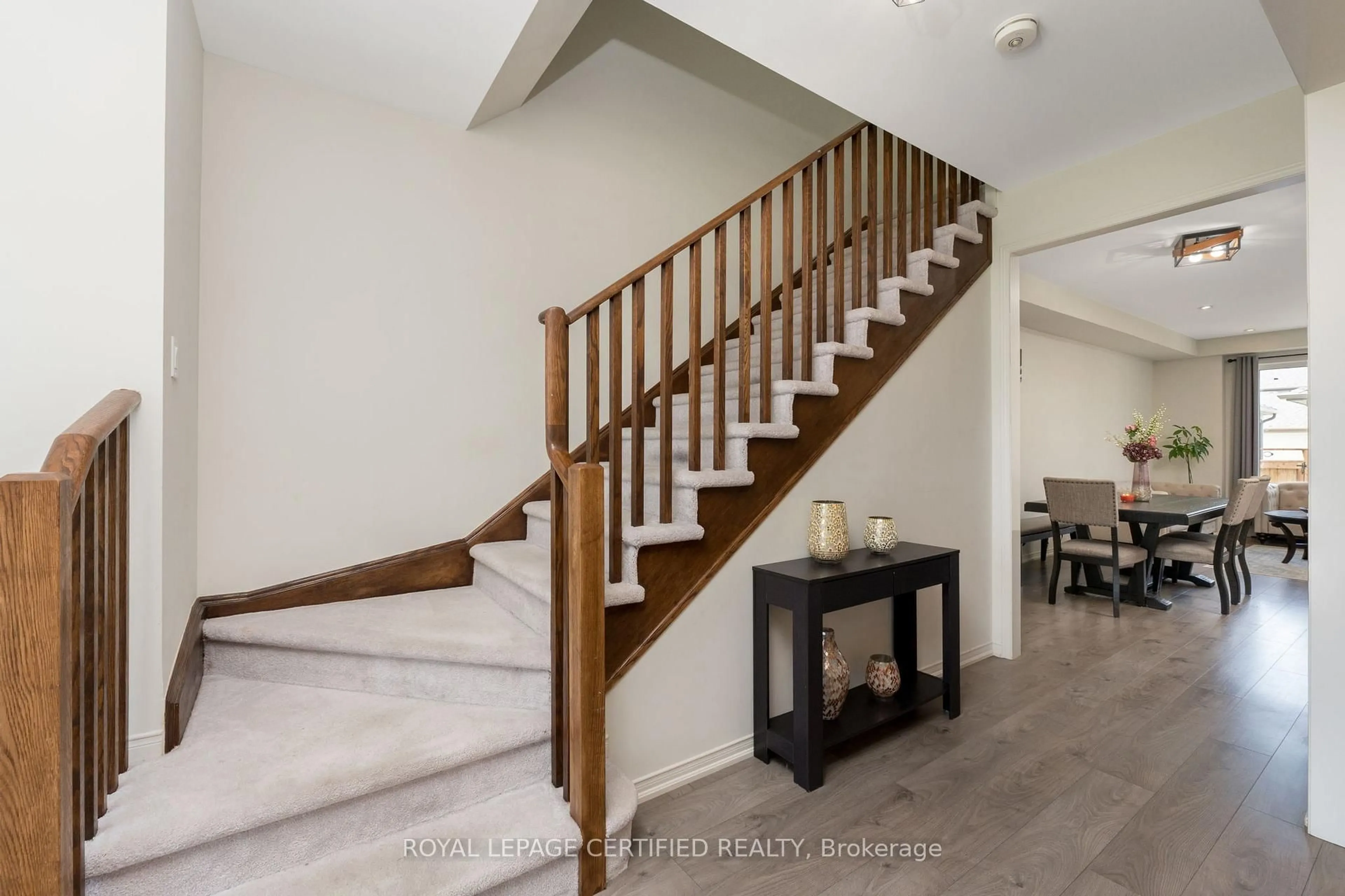 Unknown for 25 Elliot St #2, Centre Wellington Ontario N1M 0H6