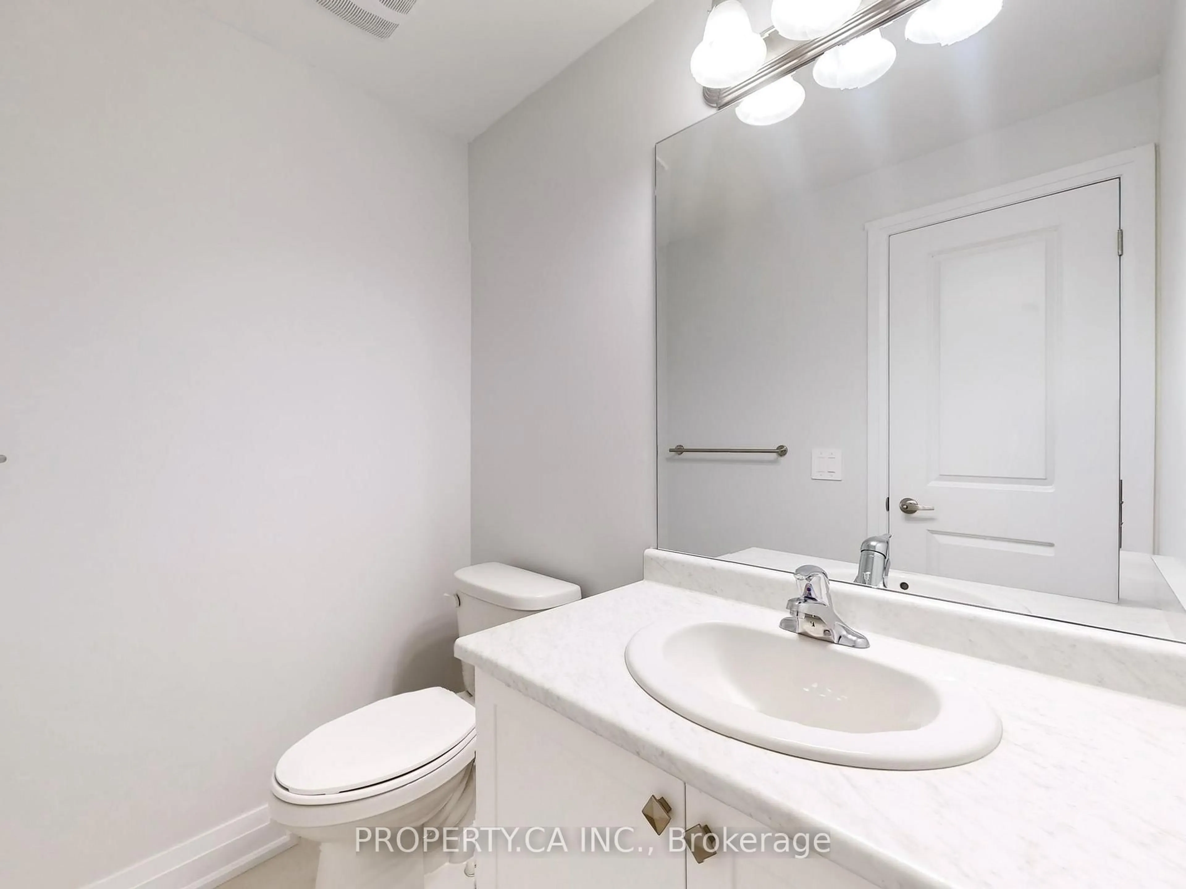 Standard bathroom, floor is not visible for 111 Corley St, Kawartha Lakes Ontario K9V 6C2