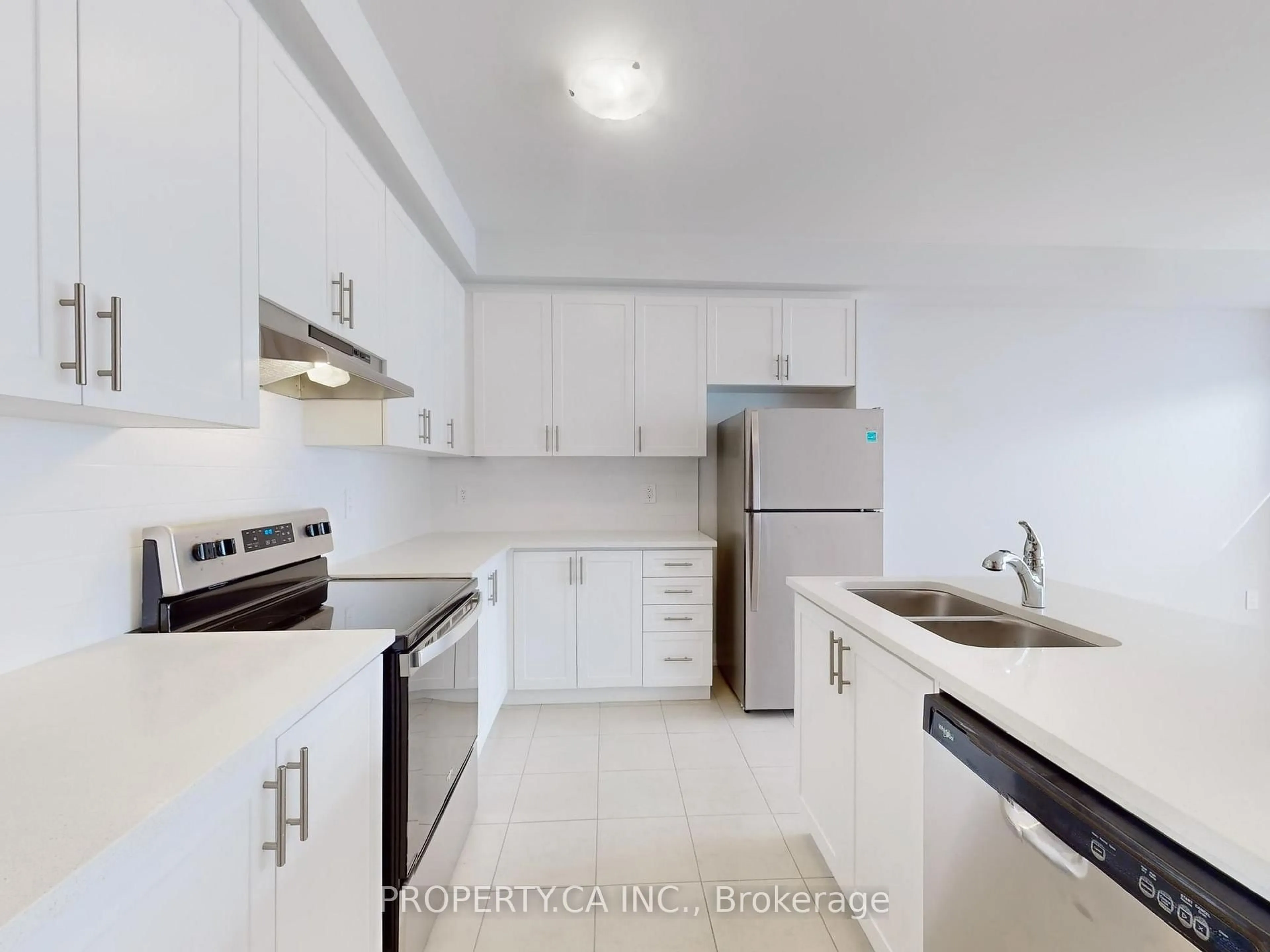 Standard kitchen, unknown for 111 Corley St, Kawartha Lakes Ontario K9V 6C2