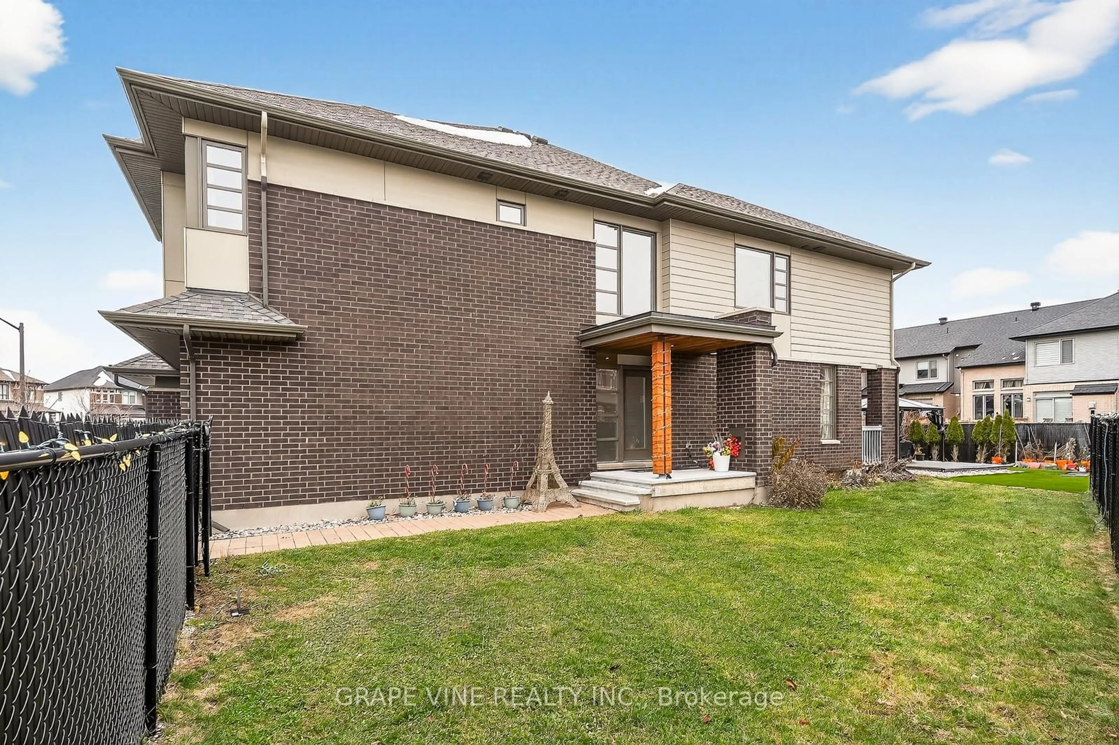 Home with brick exterior material, unknown for 145 Larimar Circ, Ottawa Ontario K1X 0B6