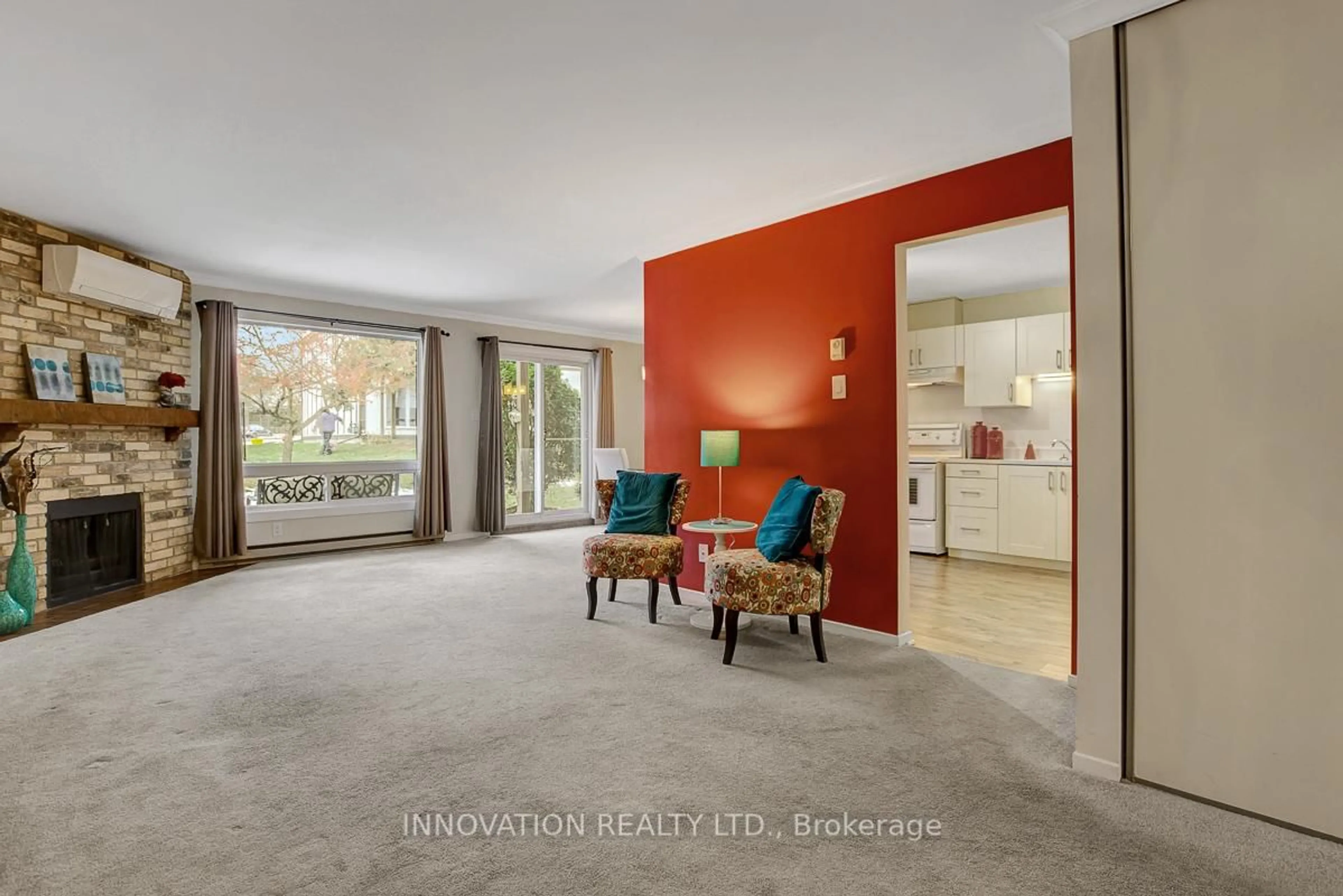 Unknown for 216 Equestrian Dr #B, Ottawa Ontario K2M 1E2