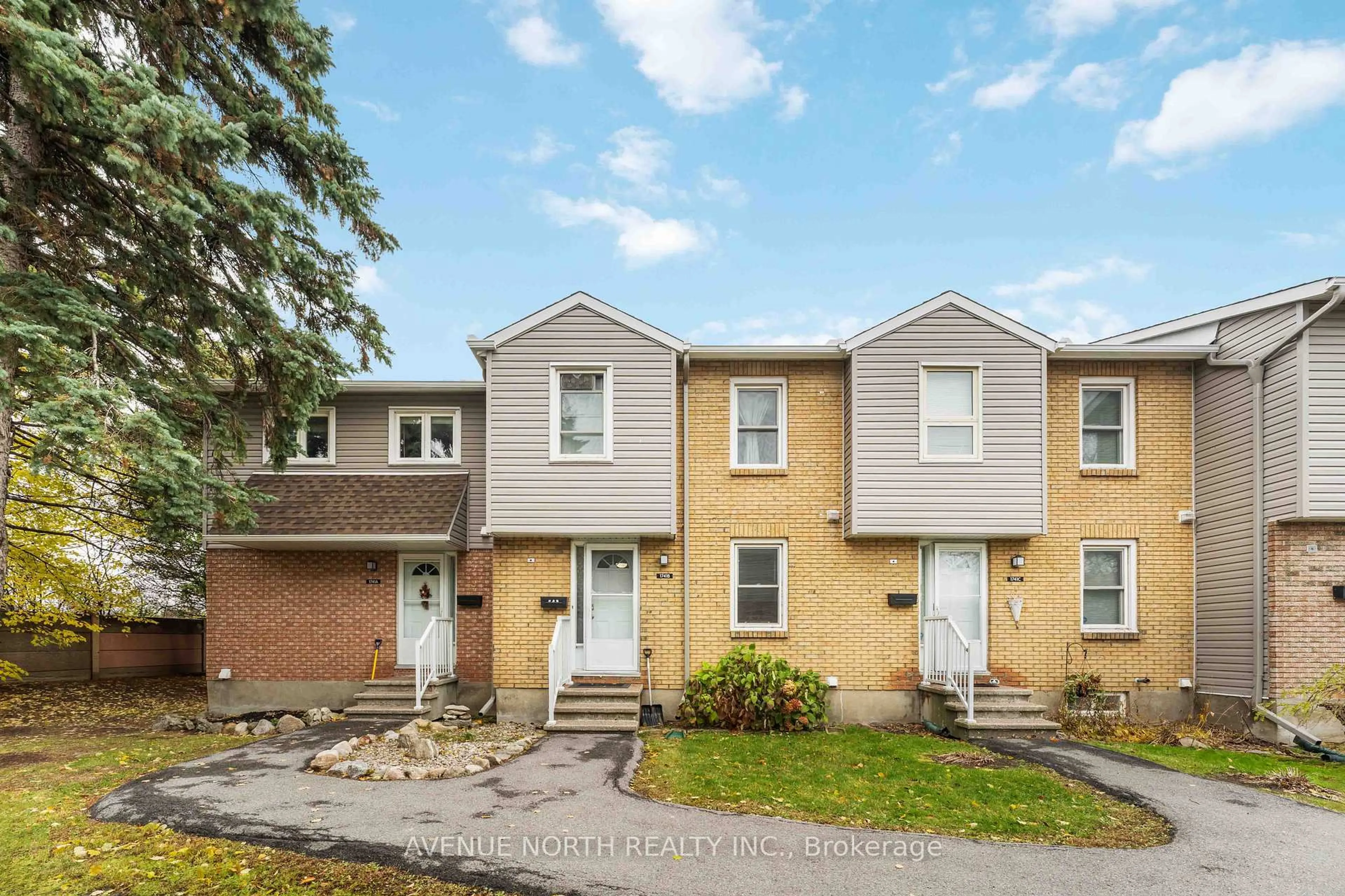 Unknown for 1741 Lamoureux Dr #32, Ottawa Ontario K1E 2N3