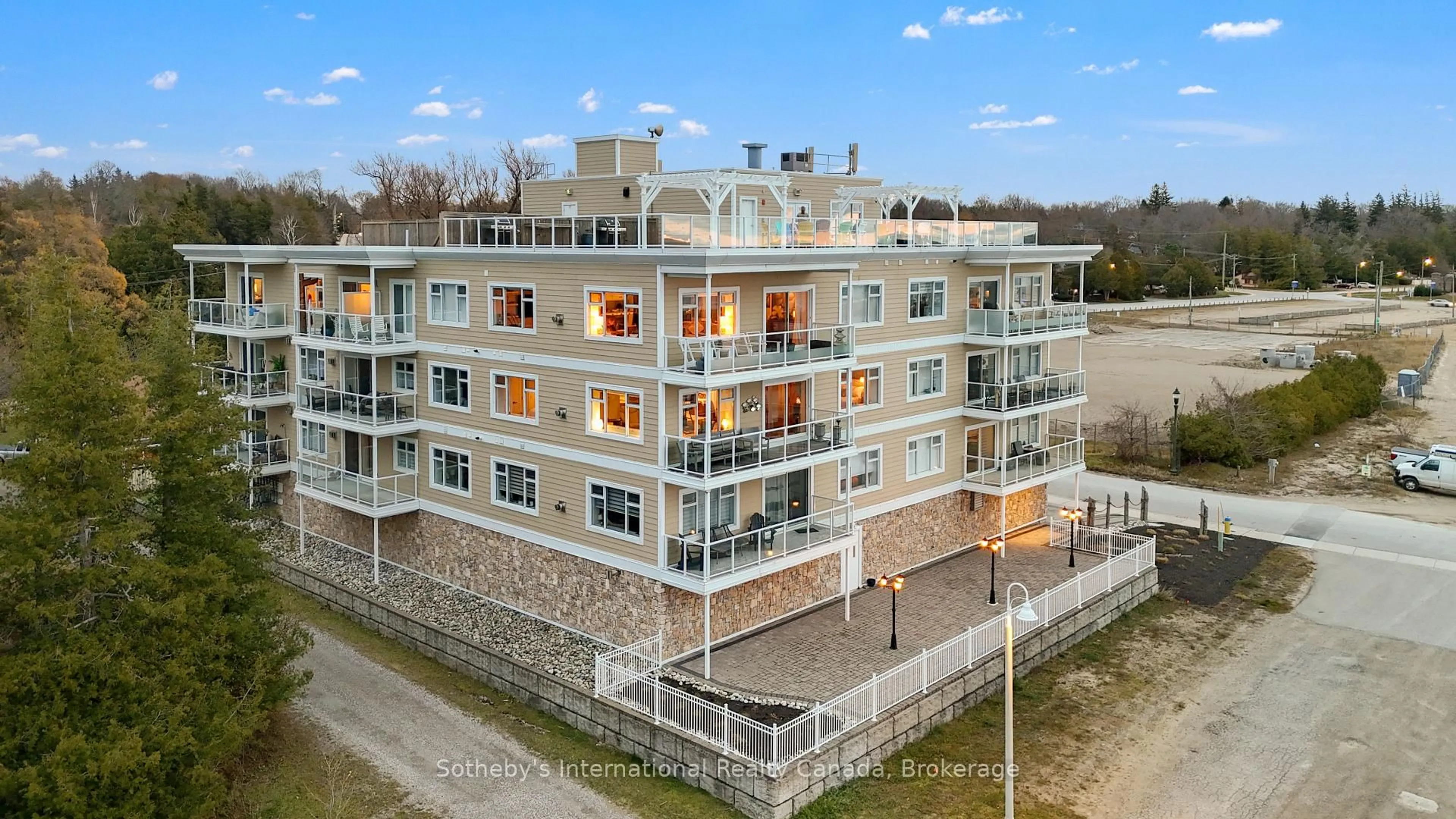 A pic from outside/outdoor area/front of a property/back of a property/a pic from drone, building for 137 Elgin St #302, Saugeen Shores Ontario N0H 2C6