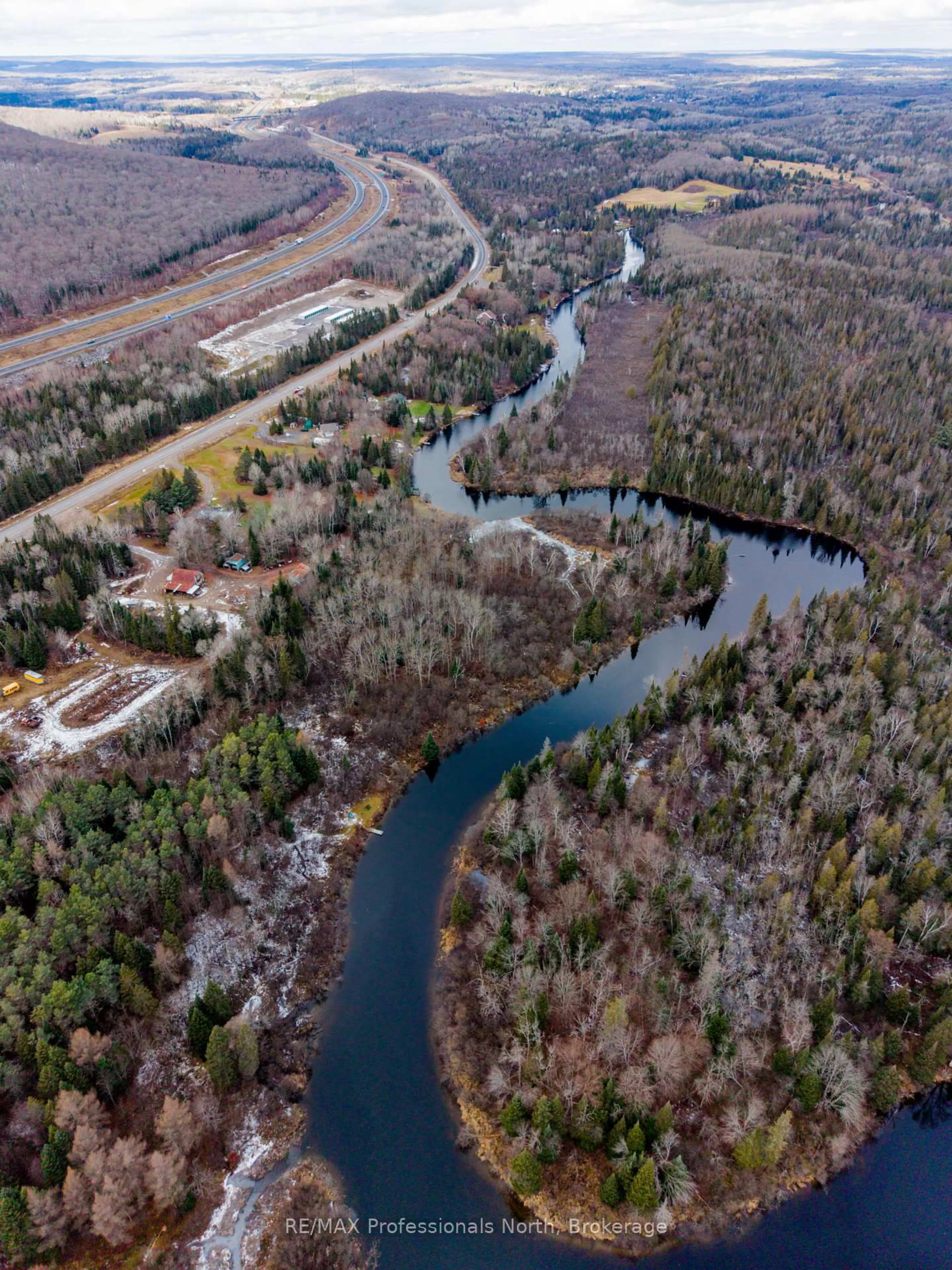 A pic from outside/outdoor area/front of a property/back of a property/a pic from drone, water/lake/river/ocean view for 899 KATRINE Rd, Burk's Falls Ontario P0A 1C0
