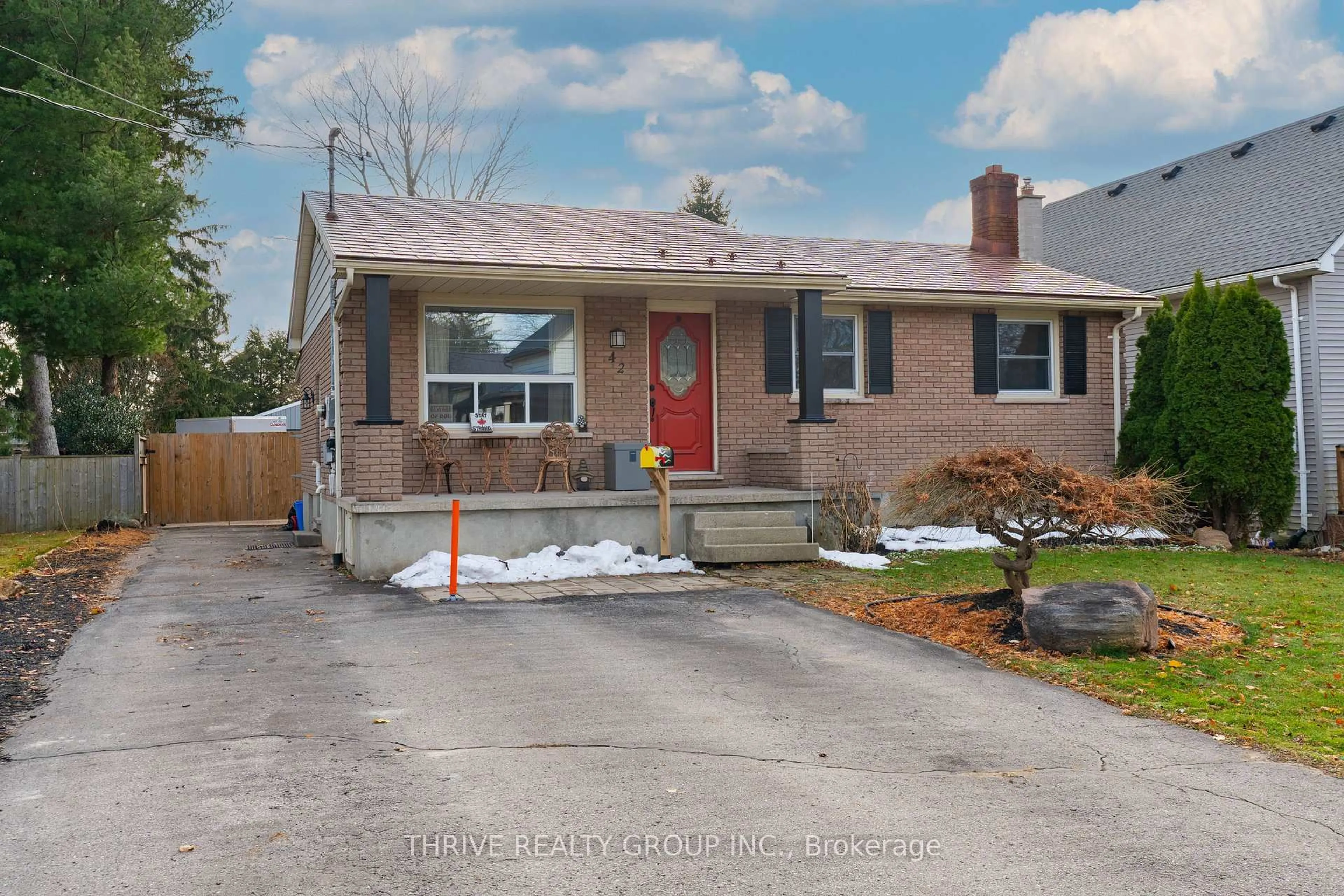 Home with brick exterior material, street for 42 South St, Aylmer Ontario N5H 1R1