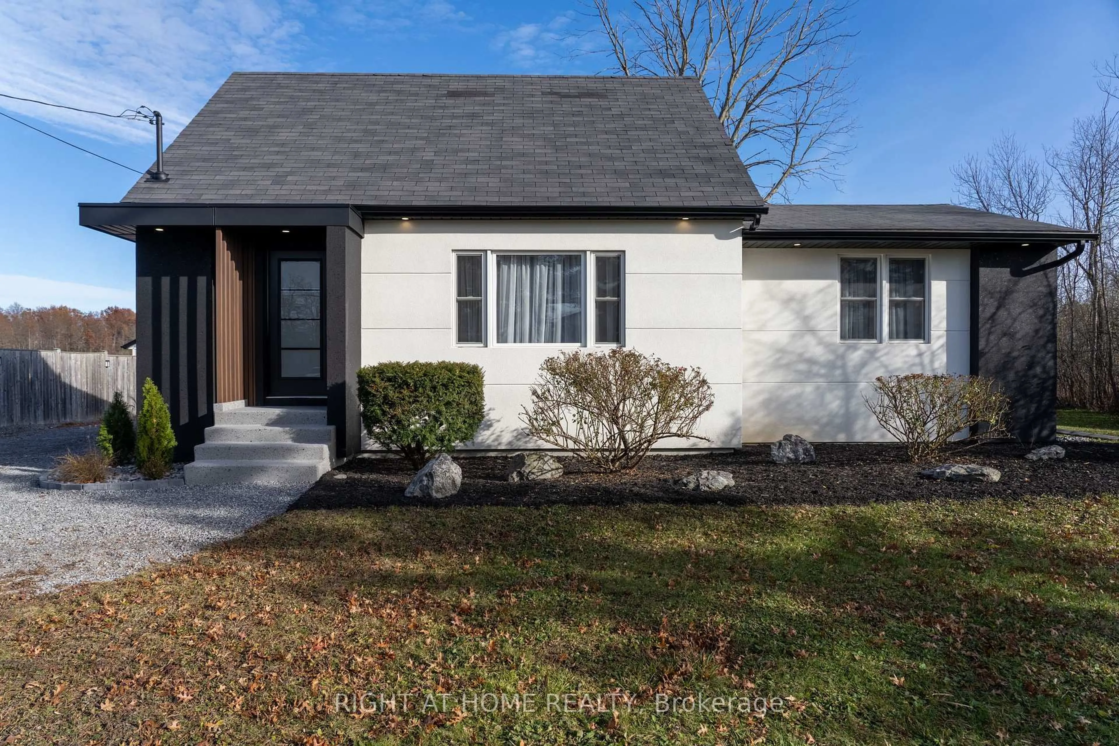 Home with brick exterior material, street for 1234 SPEARS Rd, Fort Erie Ontario L2A 4N3