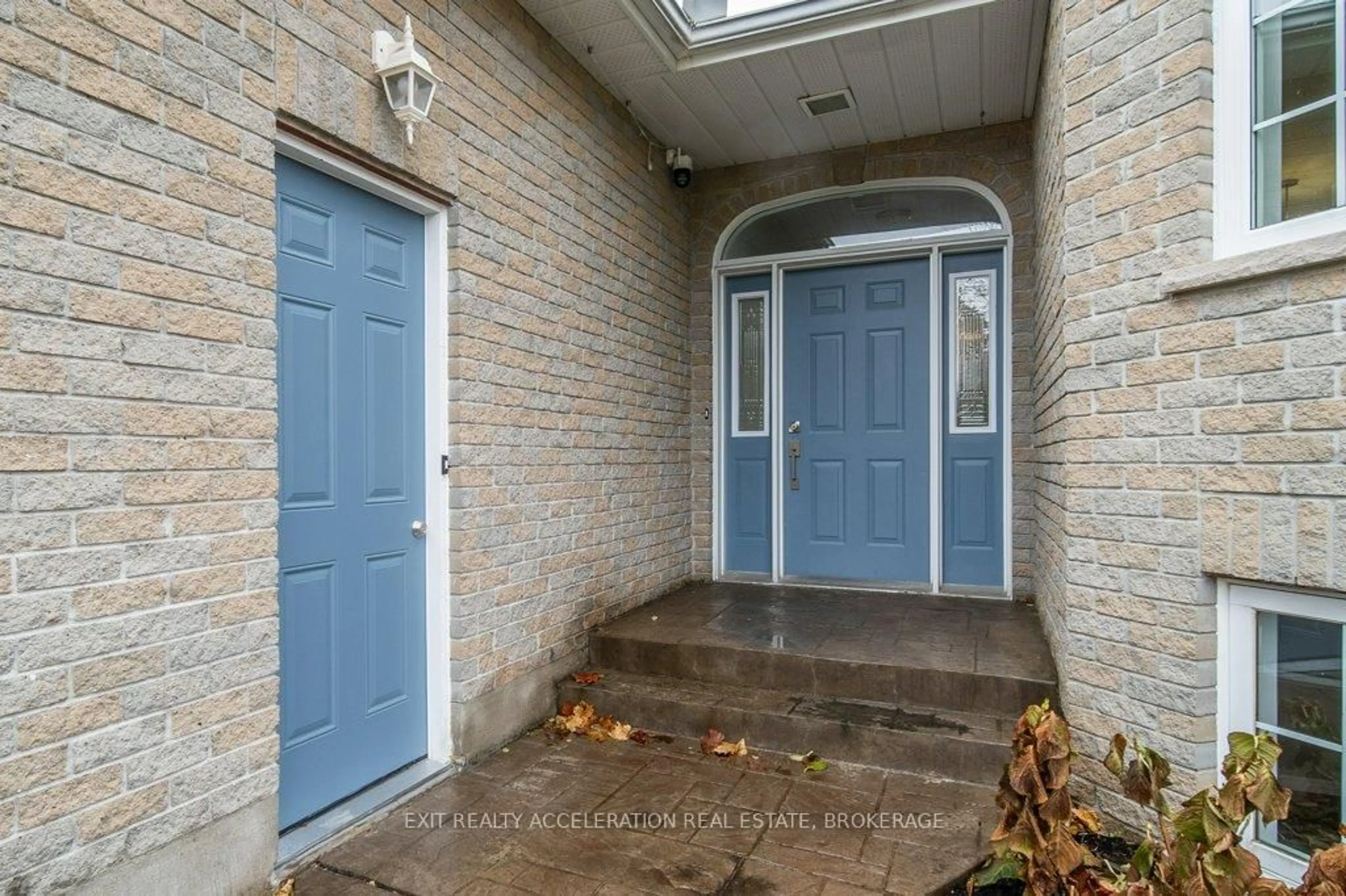 Indoor entryway for 109 Beverly St, Greater Napanee Ontario K7R 3X2