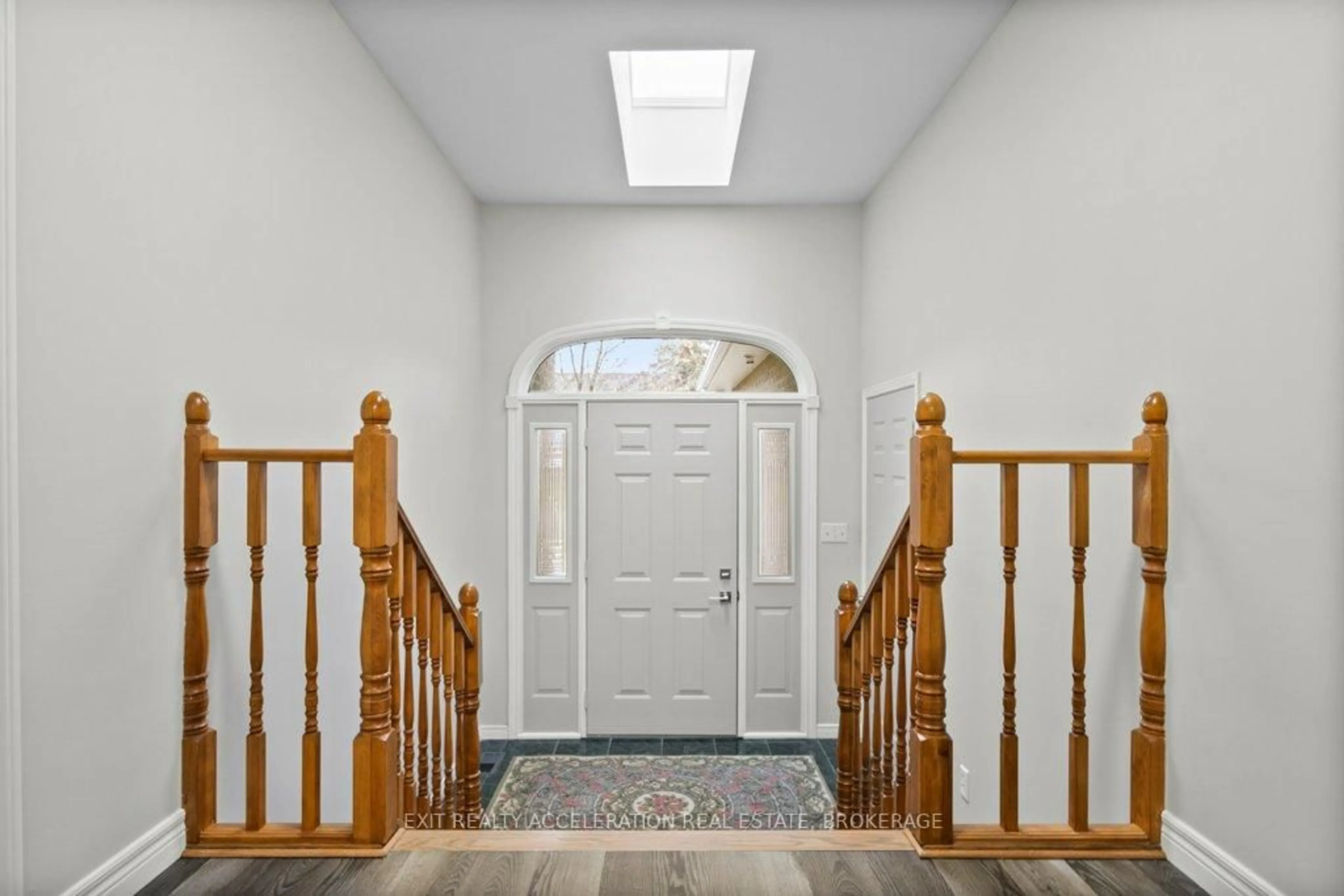 Indoor foyer for 109 Beverly St, Greater Napanee Ontario K7R 3X2