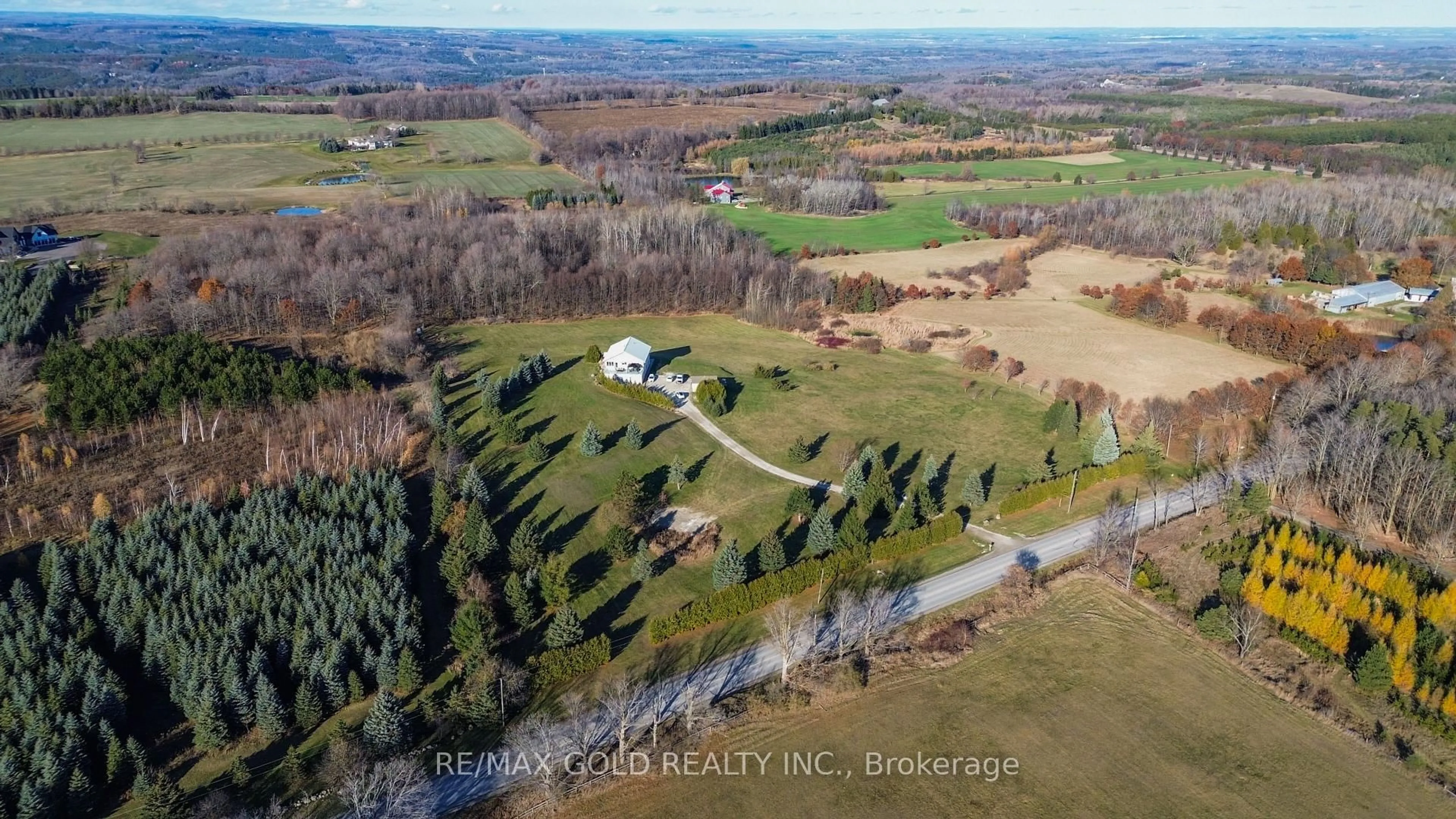 A pic from outside/outdoor area/front of a property/back of a property/a pic from drone, water/lake/river/ocean view for 248203 5 Sideroad Rd, Mono Ontario L9W 6L1