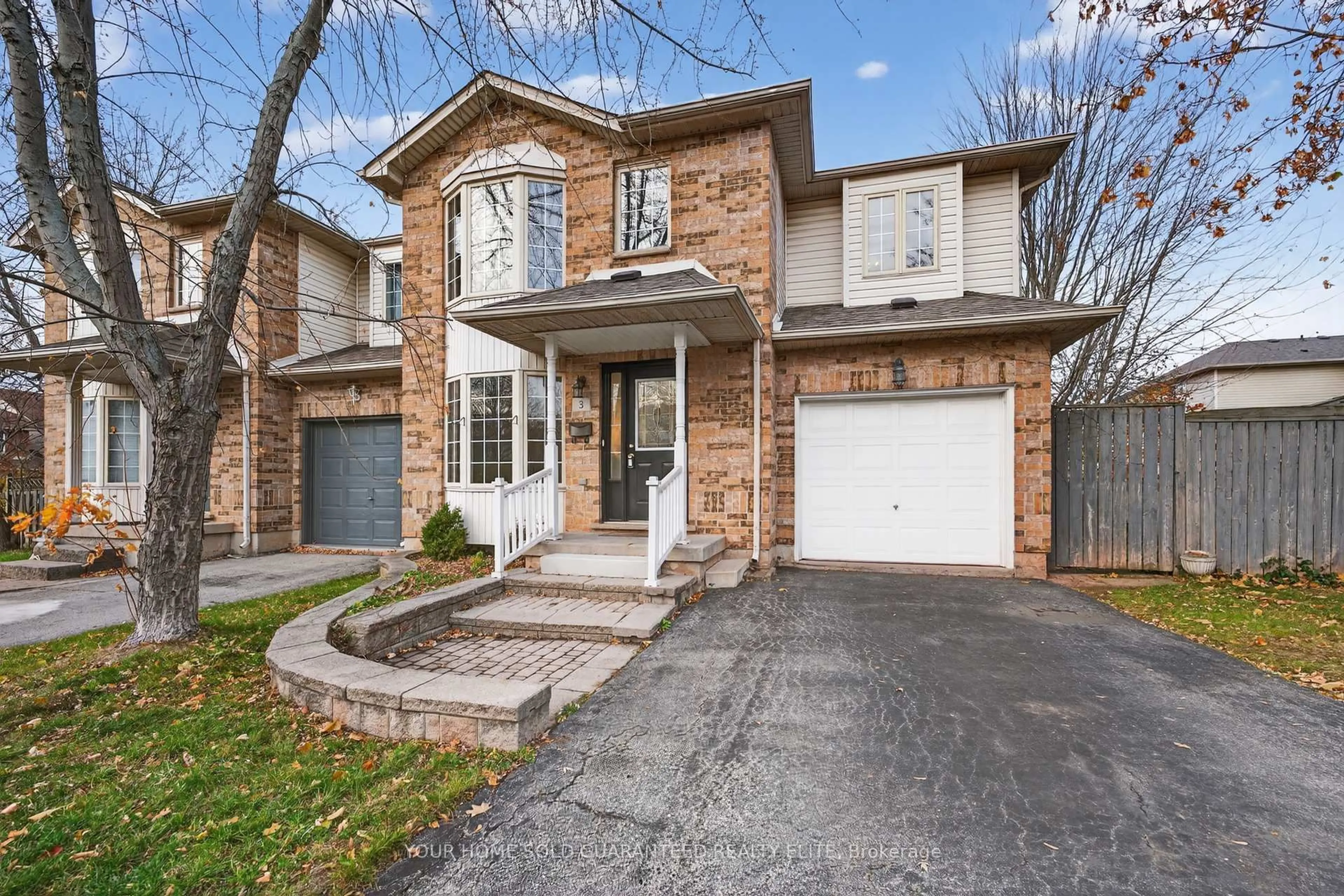 Home with brick exterior material, street for 3 Kenyon Cres, Grimsby Ontario L3M 5M5