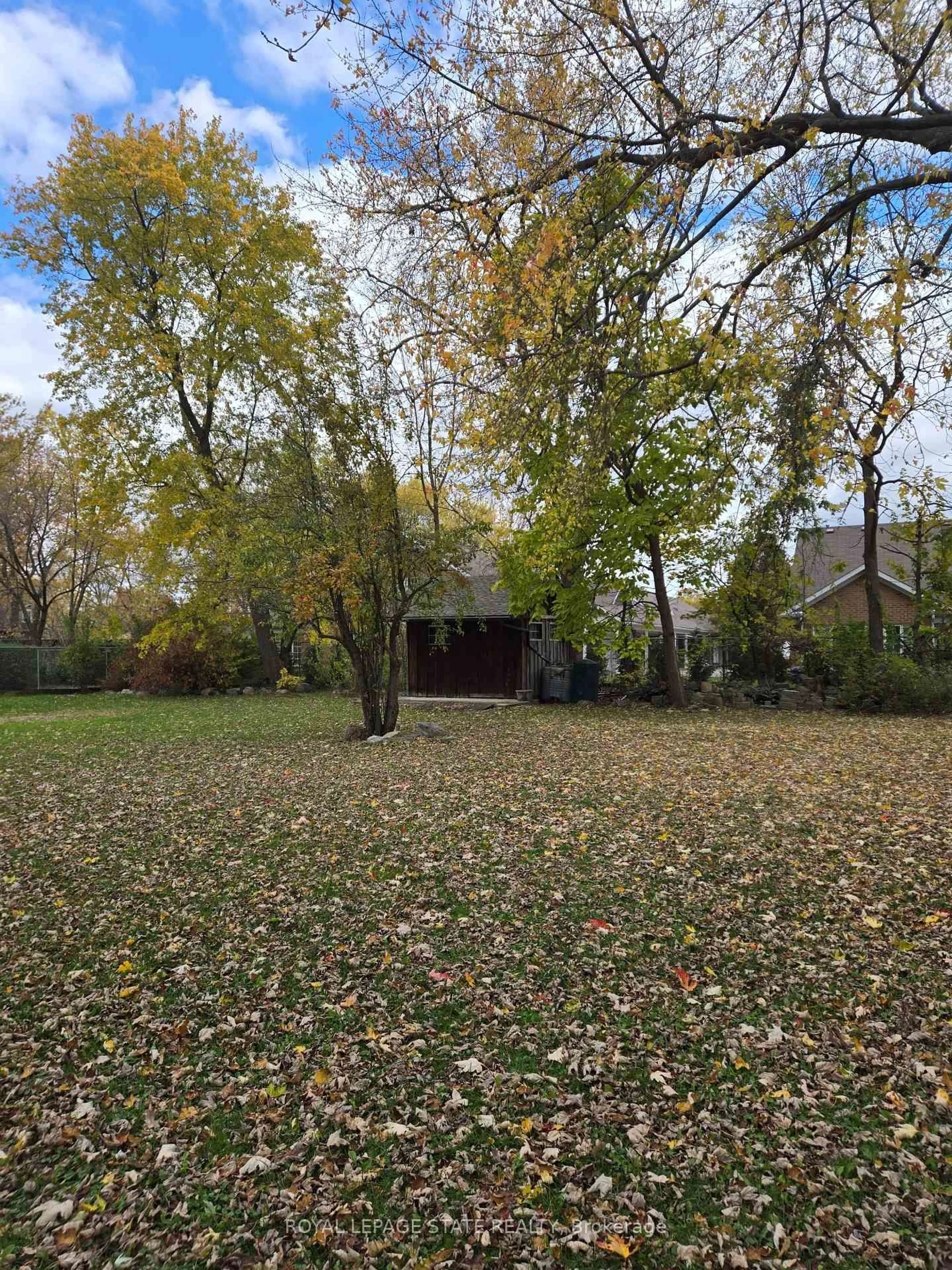 Unknown for 164 Thorold Rd, Welland Ontario L3C 3V6