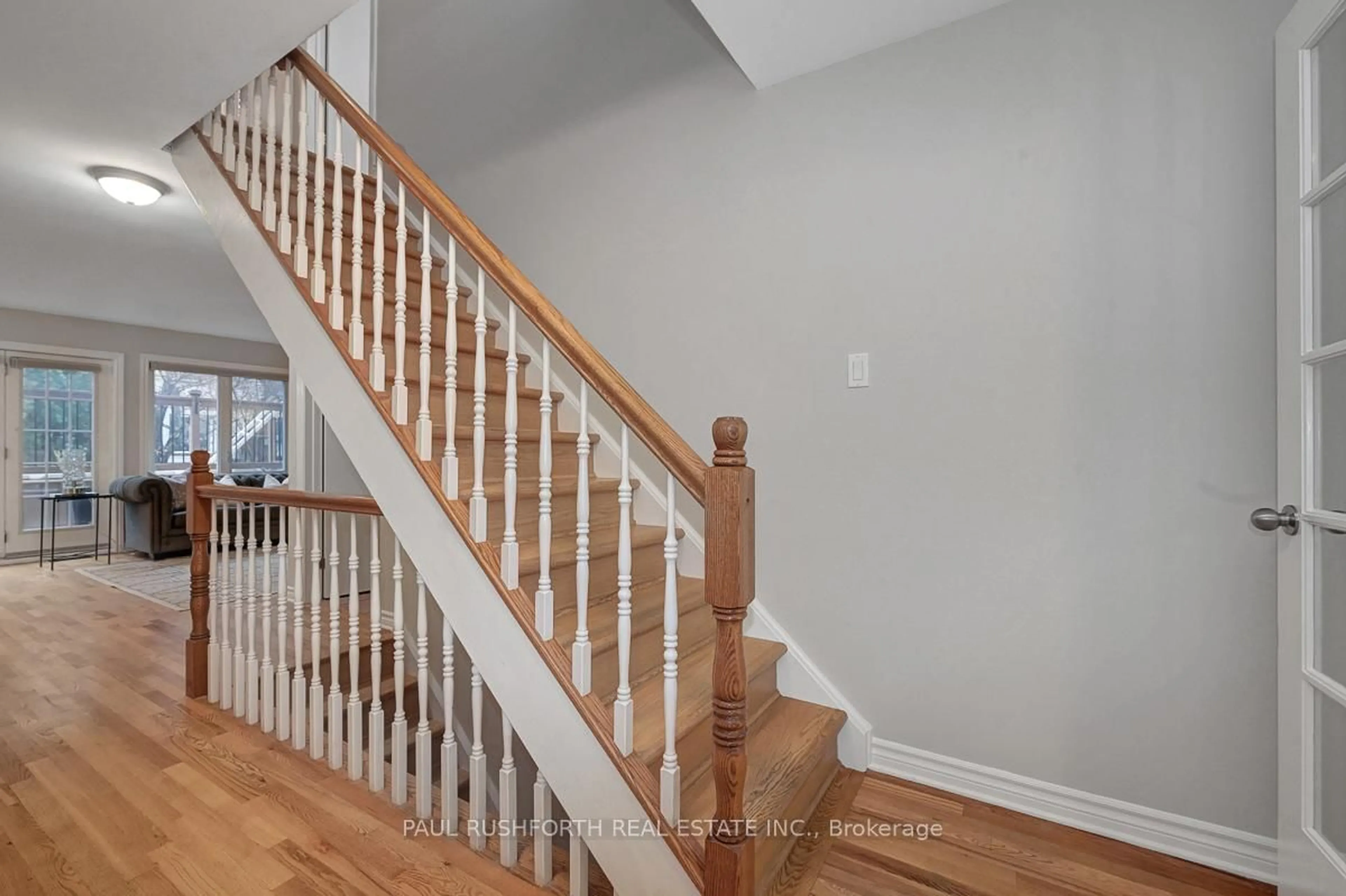 Stairs for 41 Rastila Cres, Ottawa Ontario K1T 2C5