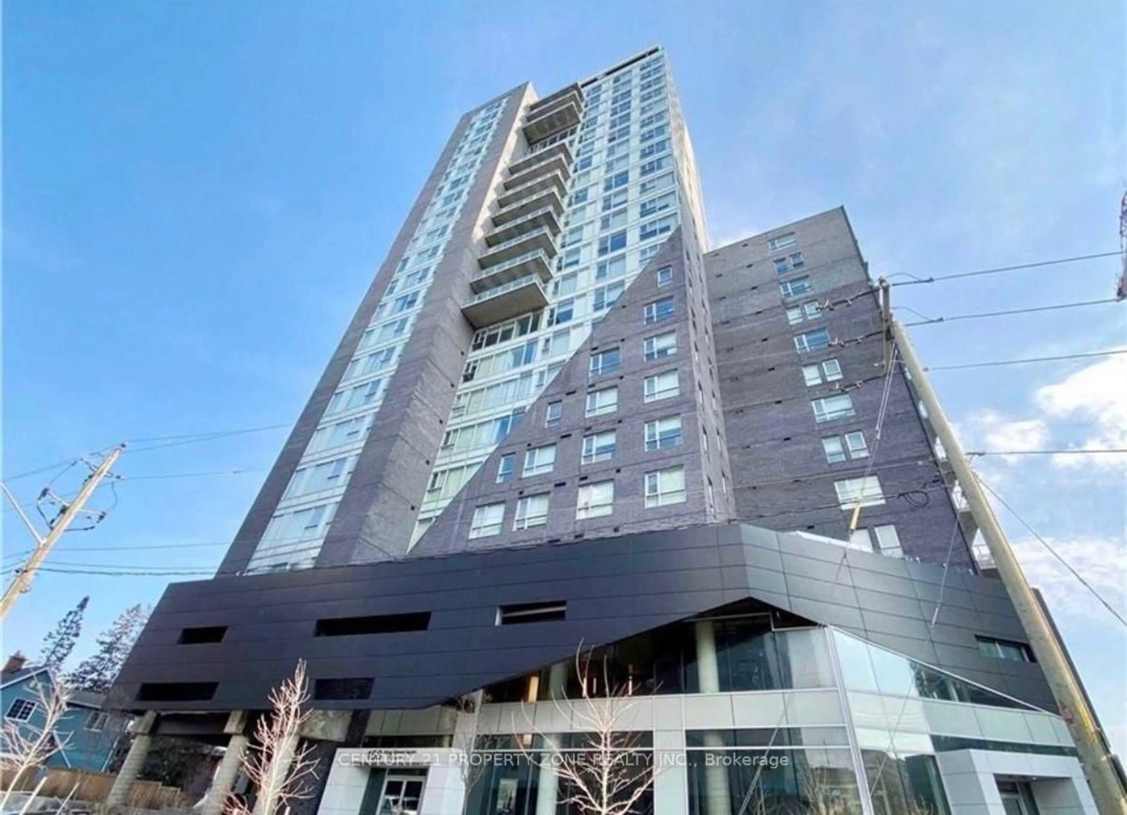 Indoor foyer for 158 King St #307, Waterloo Ontario N2J 2Y2