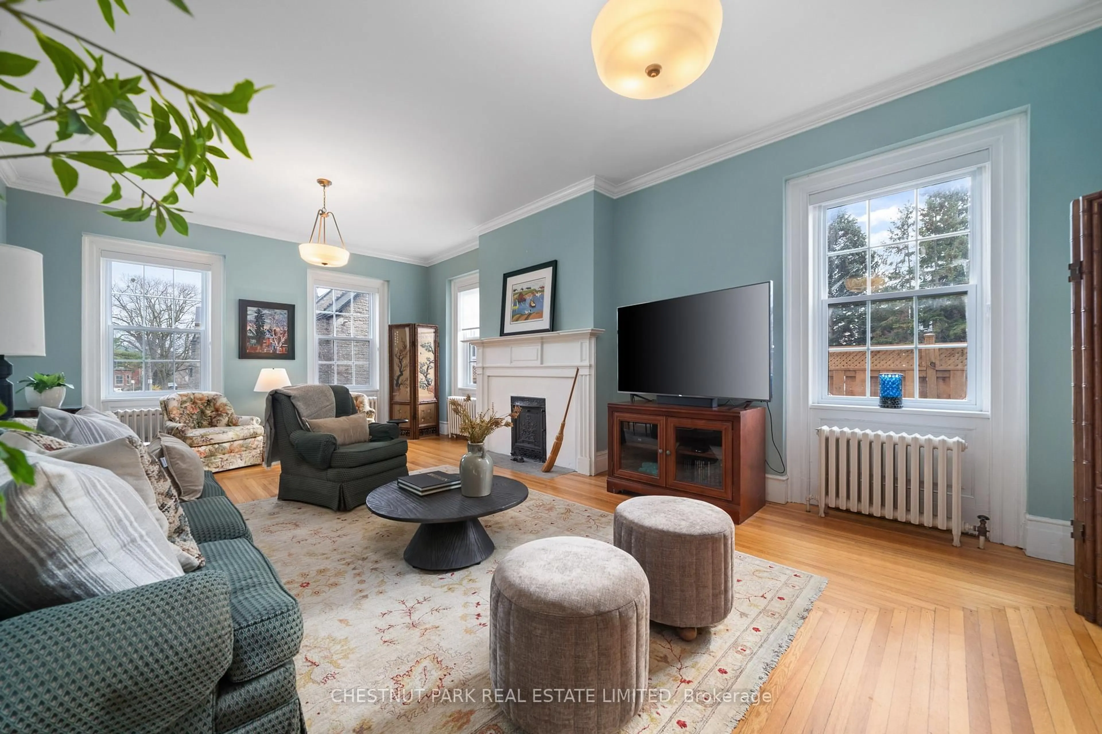 Living room with furniture, unknown for 339 Main St, Prince Edward County Ontario K0K 2T0