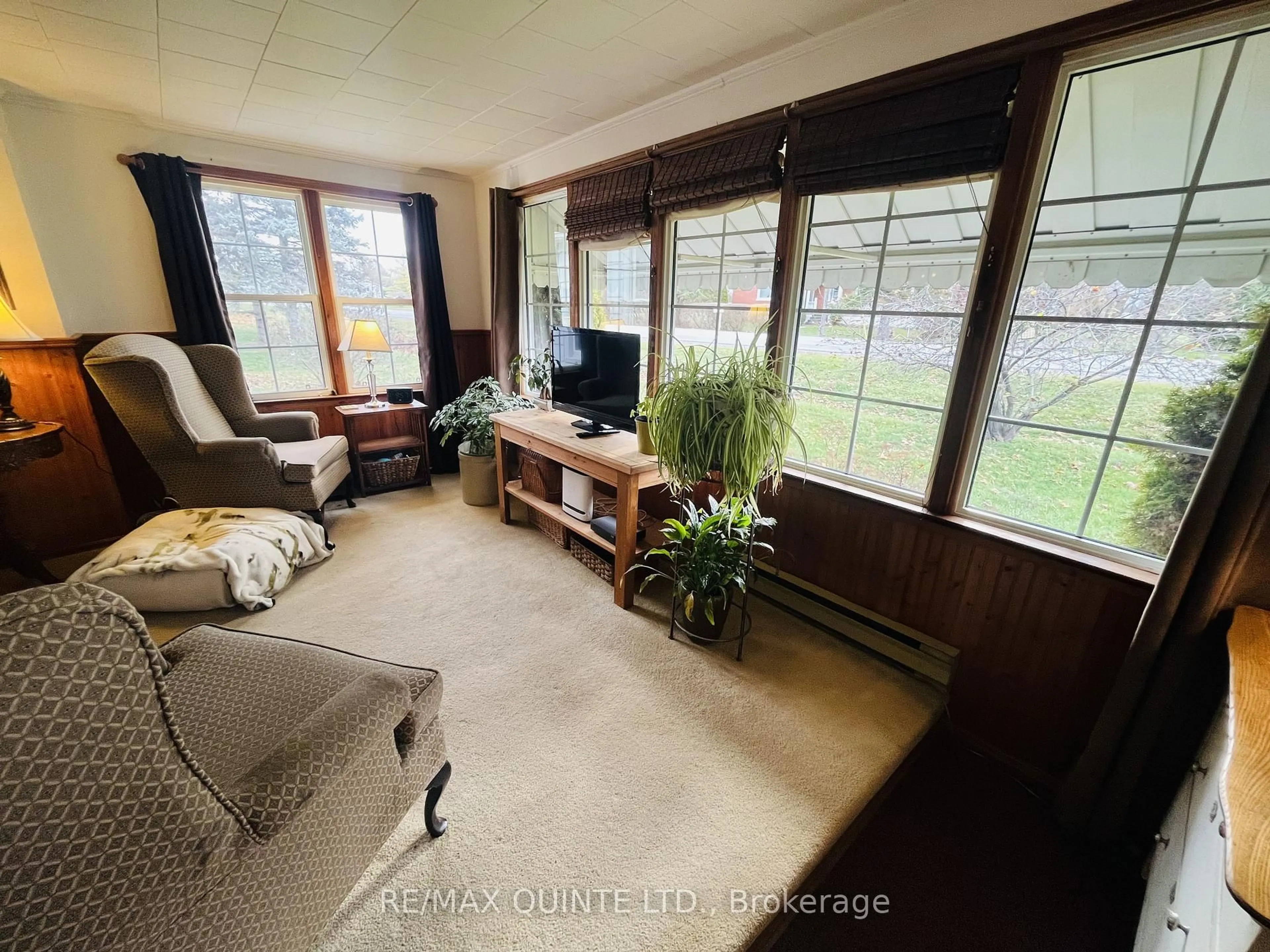 A pic of a room for 369 Casey Rd, Belleville Ontario K8N 4Z6