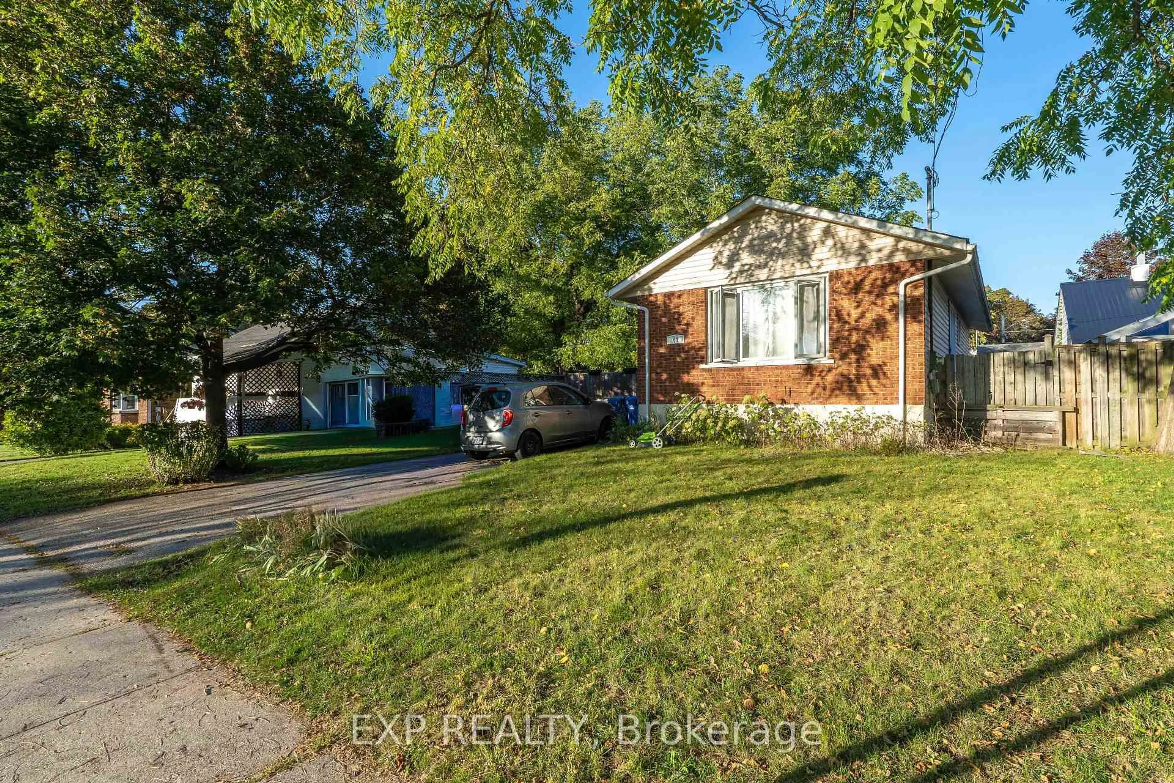 Unknown for 41 Alma St, Guelph Ontario N1H 5X2