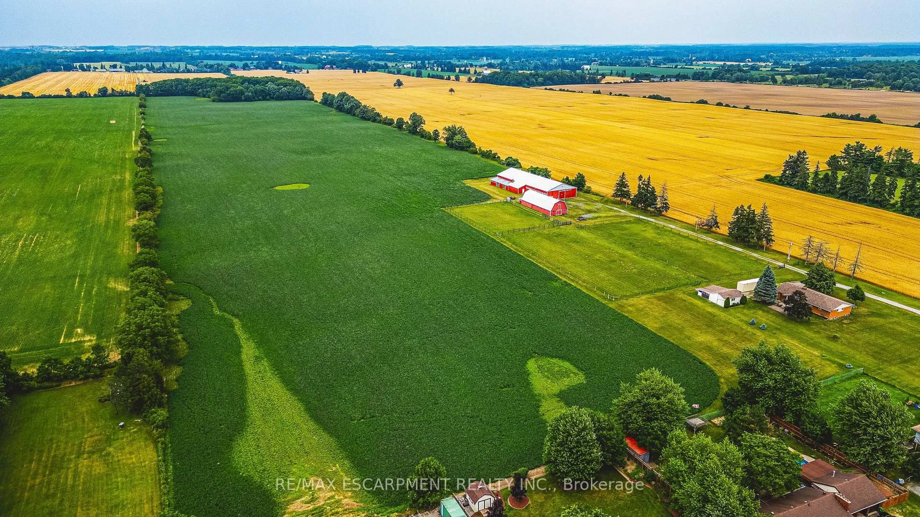 A pic from outside/outdoor area/front of a property/back of a property/a pic from drone, unknown for 2276 Binbrook Rd, Hamilton Ontario L0R 1C0