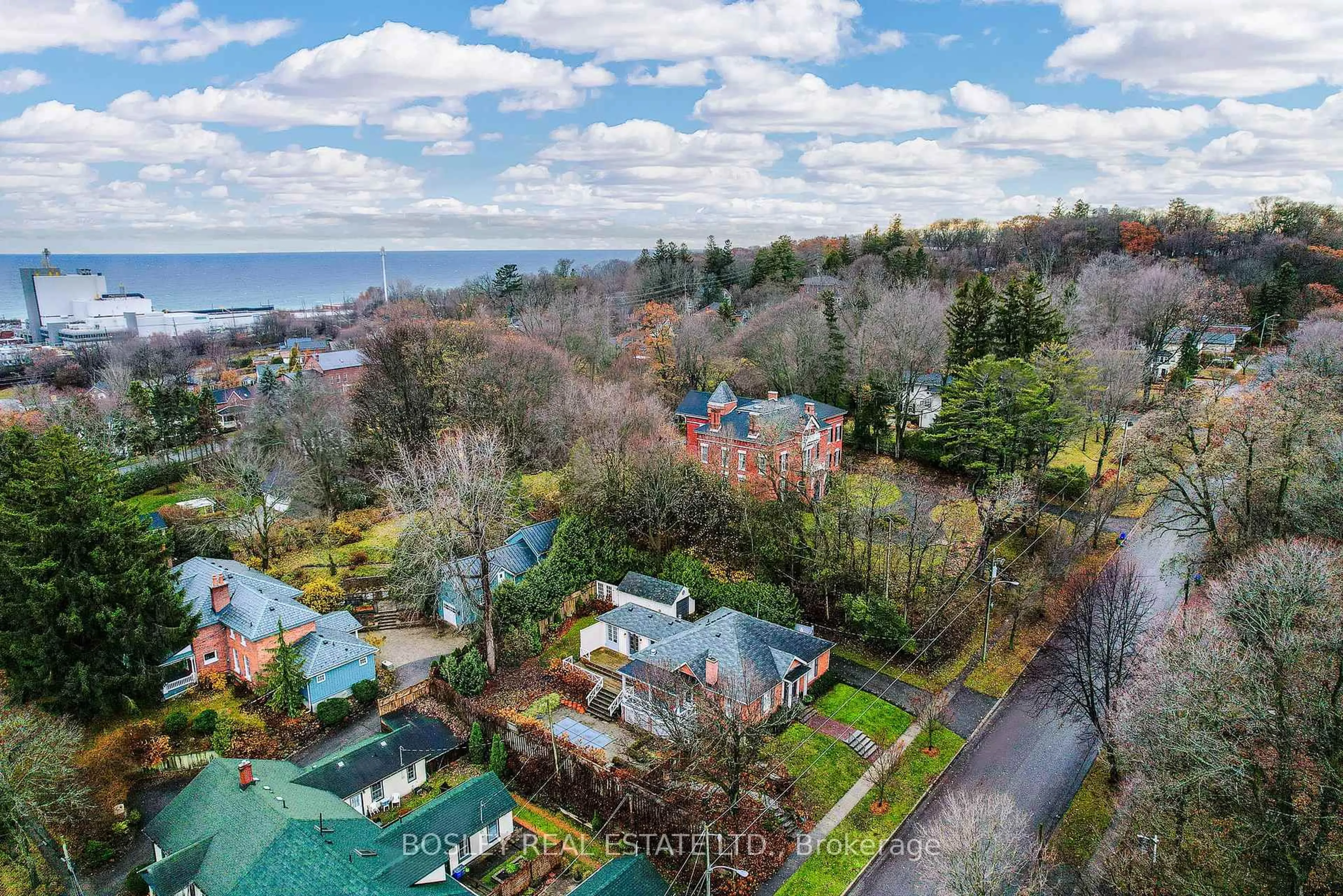 A pic from outside/outdoor area/front of a property/back of a property/a pic from drone, water/lake/river/ocean view for 71 Augusta St, Port Hope Ontario L1A 1H1
