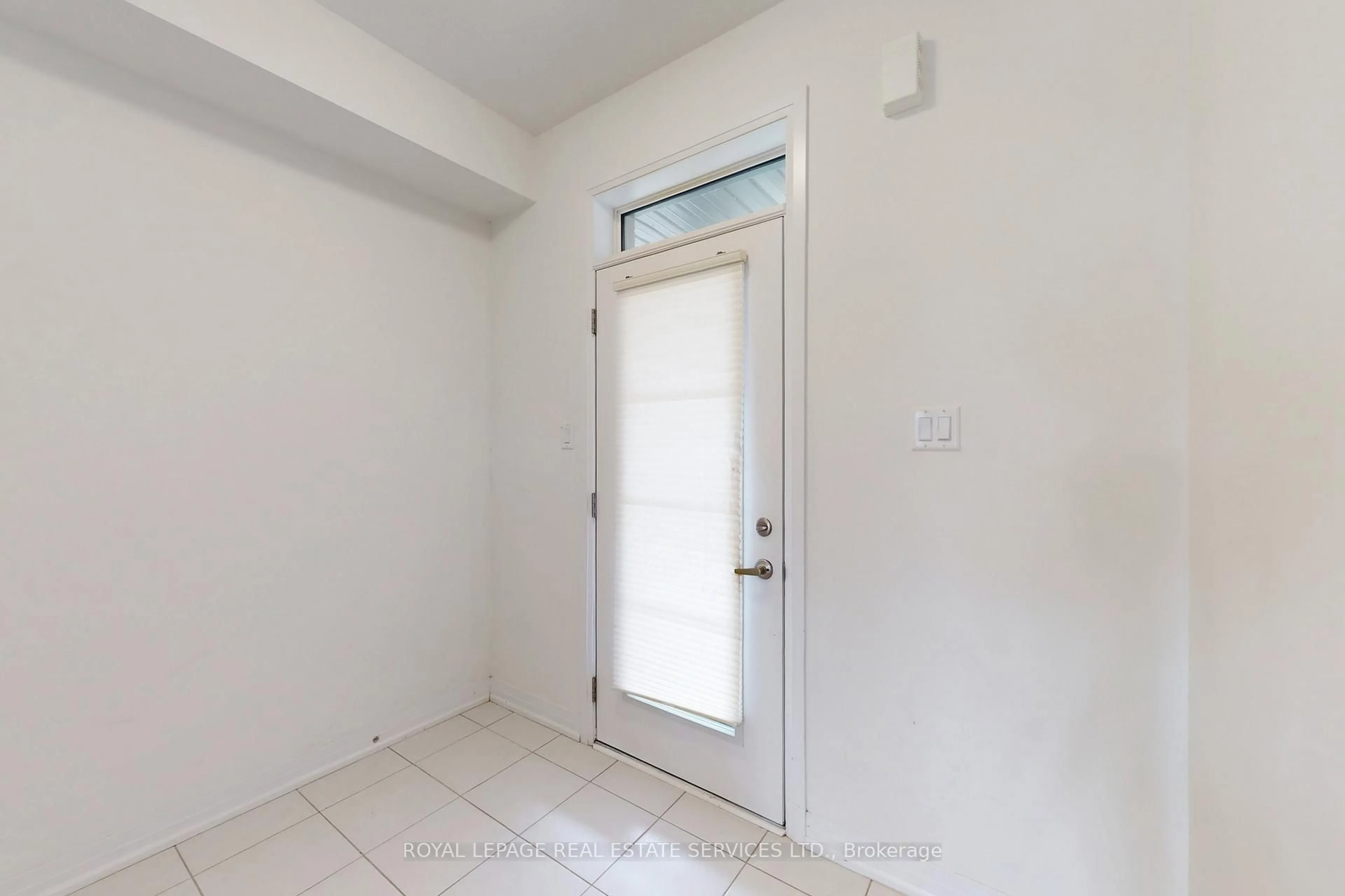 A pic of a room for 161 Brighton Lane, Thorold Ontario L2V 0N7