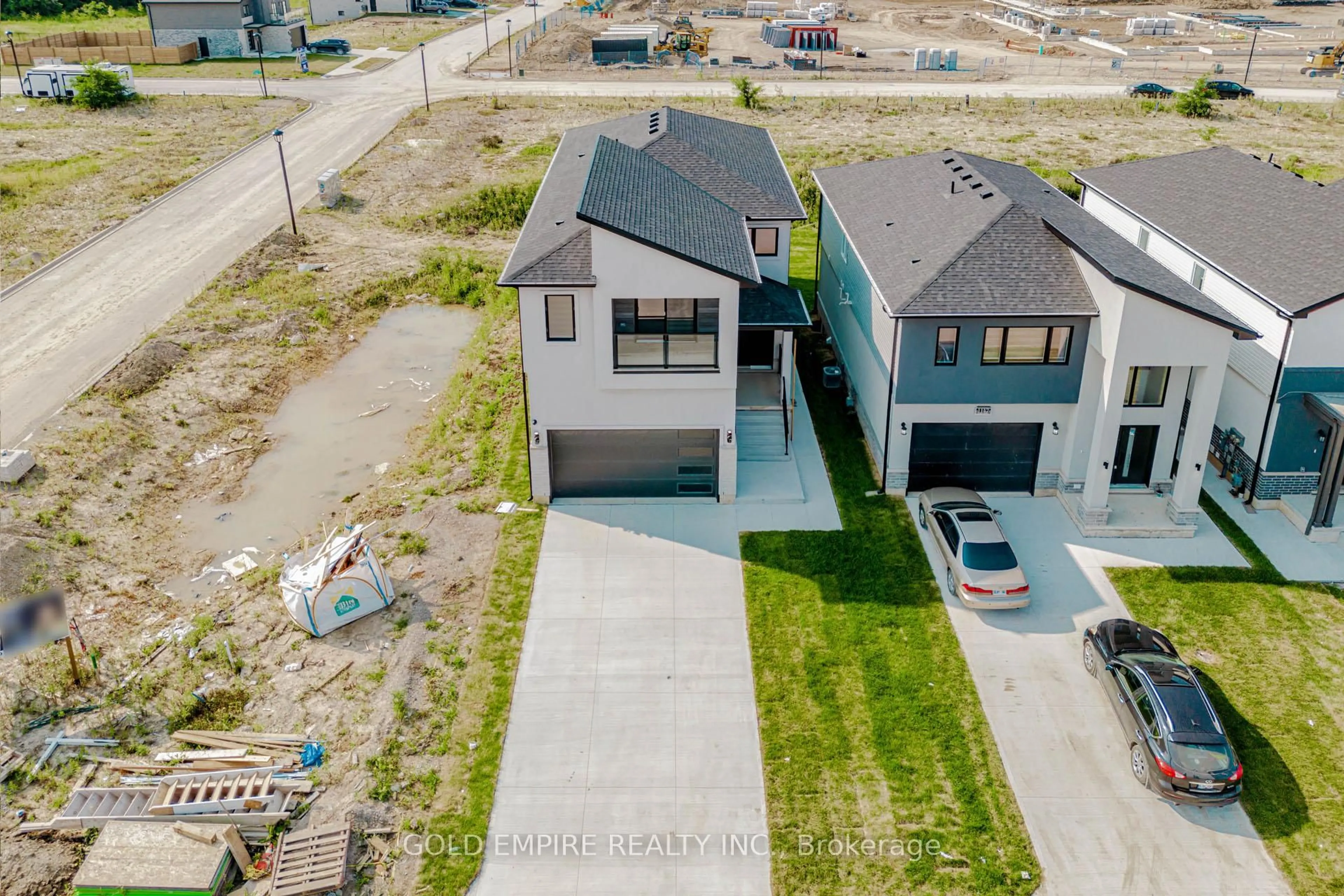 A pic from outside/outdoor area/front of a property/back of a property/a pic from drone, street for 1143 Hobbs Dr #LOT 156, London South Ontario N6M 0M1