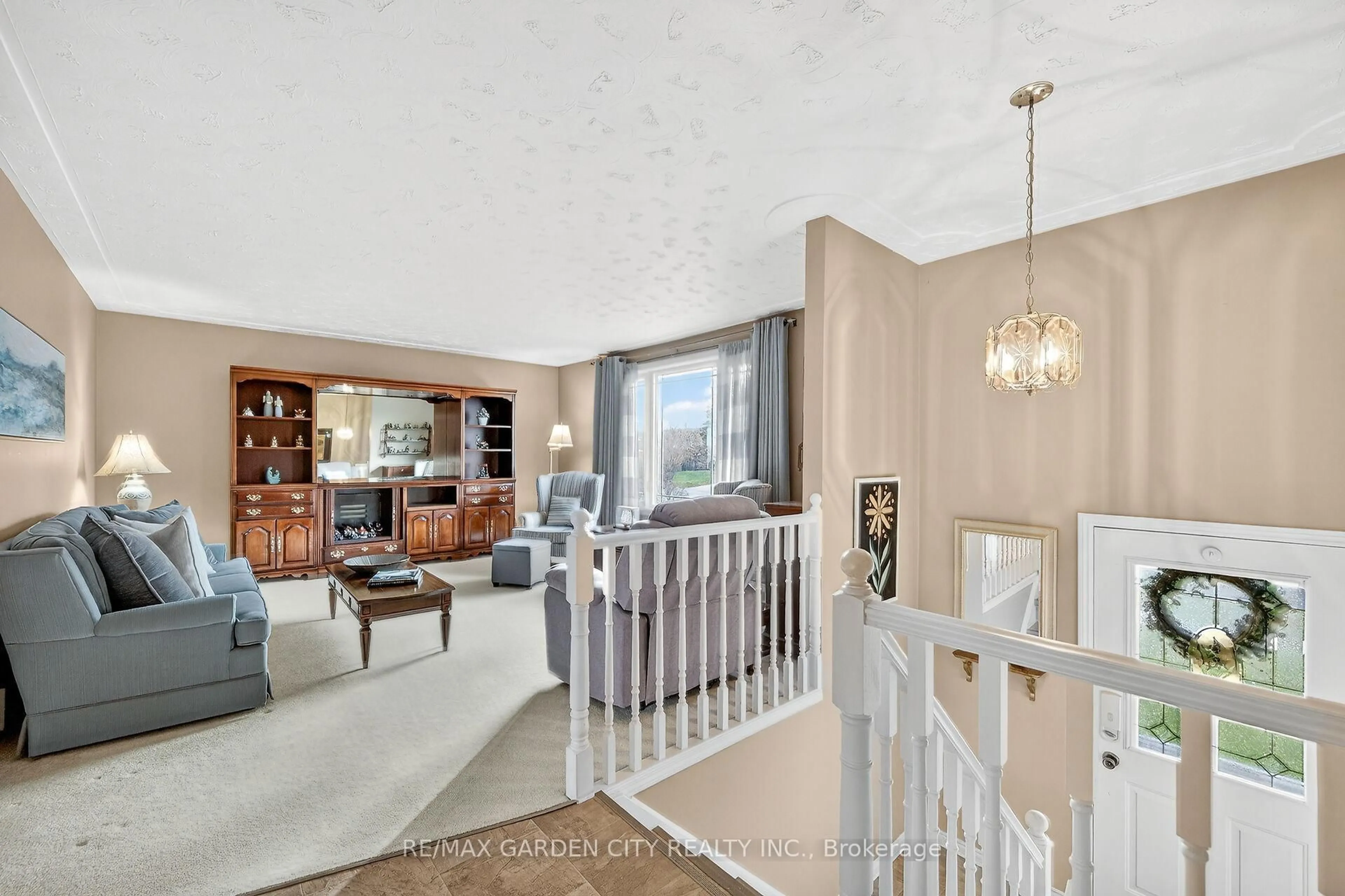 Unknown for 5083 Hartwood Ave, Lincoln Ontario L3J 0A2