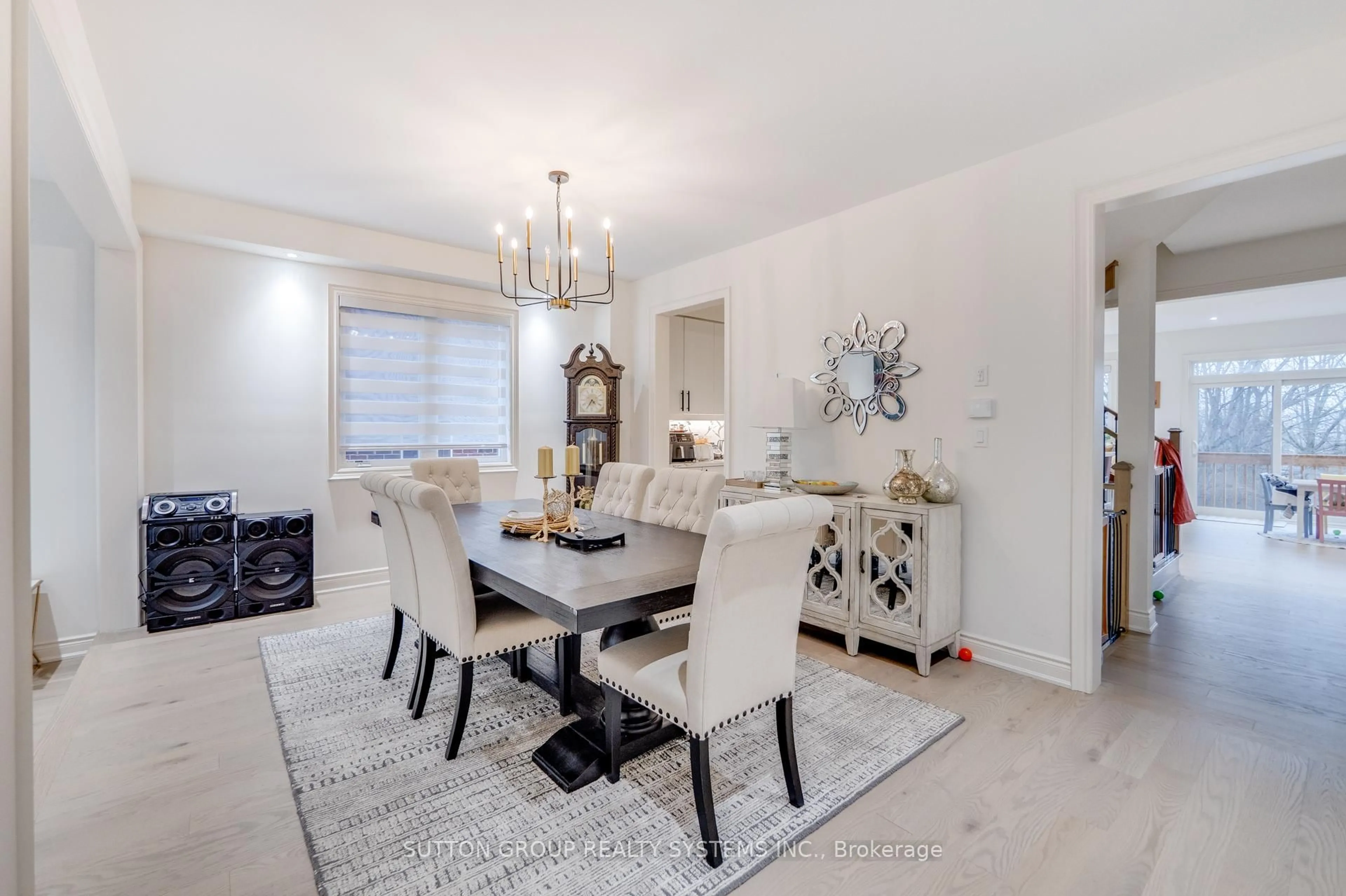 Dining room, unknown for 389 Humphrey St, Hamilton Ontario L8B 1X5