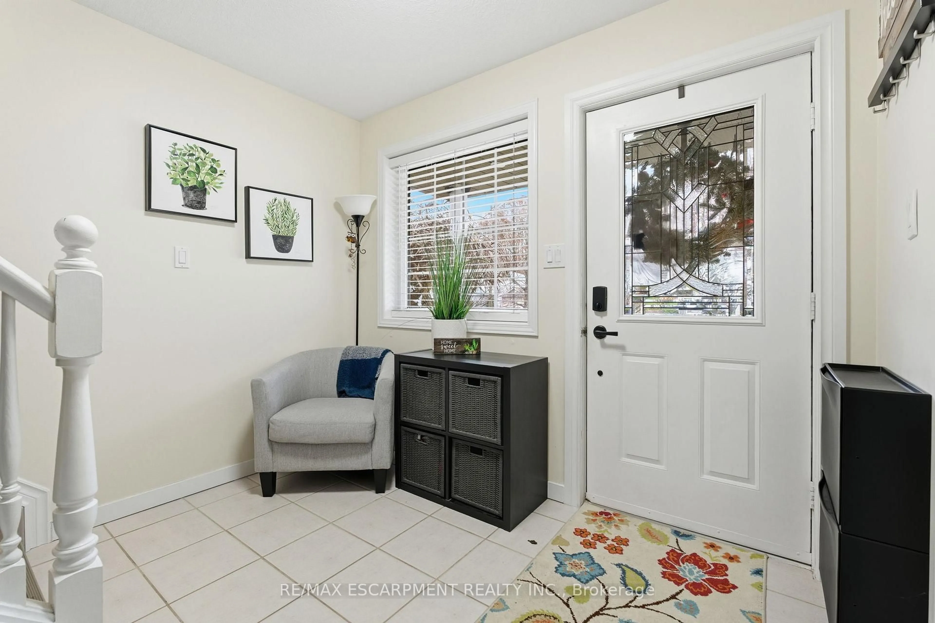 Indoor entryway for 48 Alderson Dr, Cambridge Ontario N3C 4C4