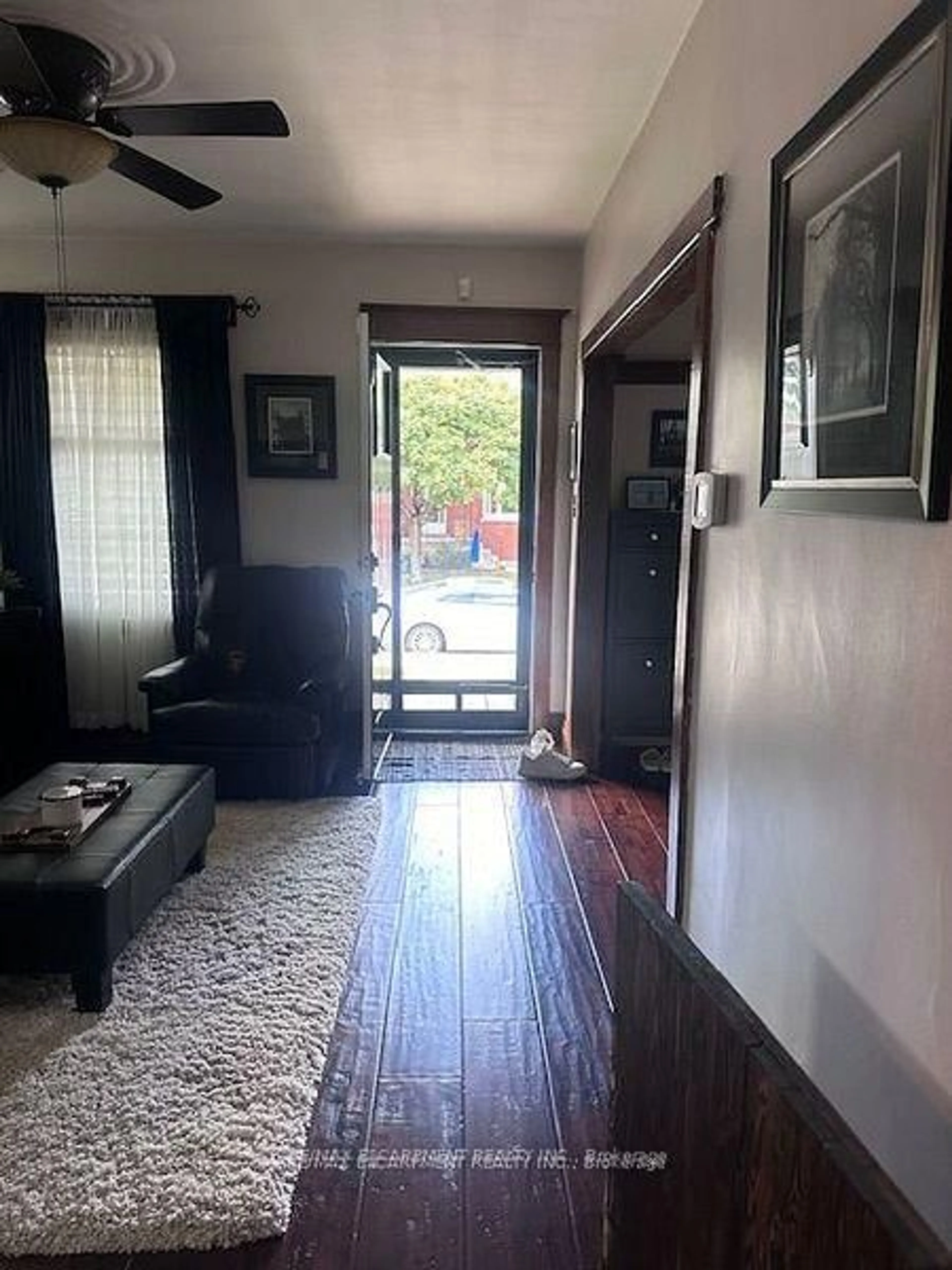 Indoor entryway for 84 Barons Ave, Hamilton Ontario L8H 5A4