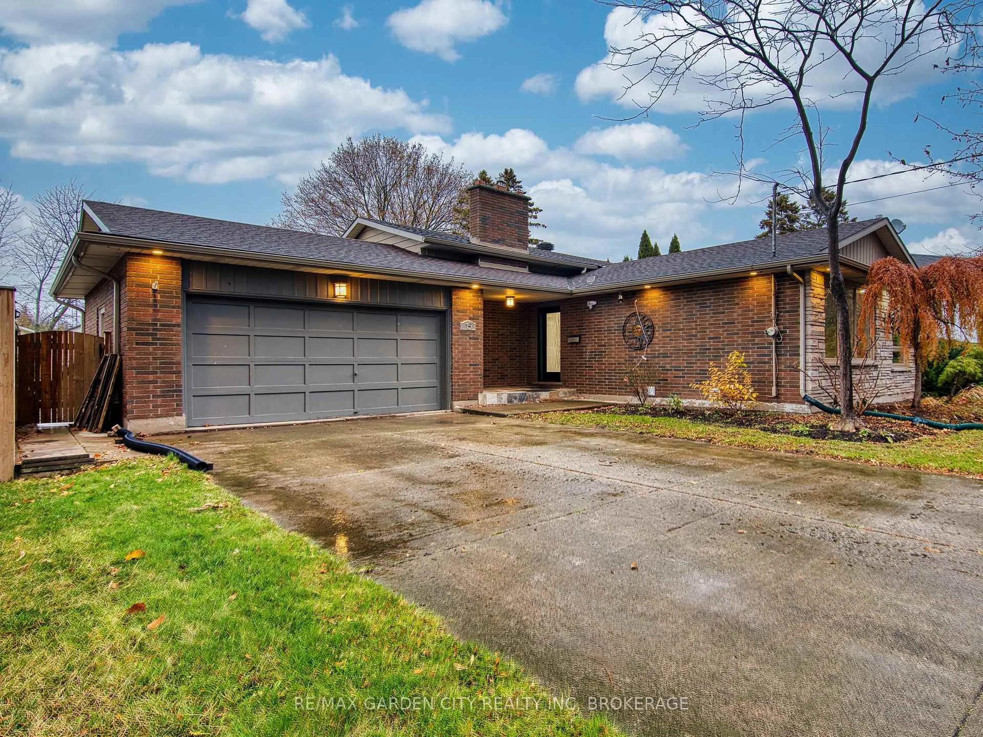 Home with brick exterior material, street for 15 Black Friars Rd, St. Catharines Ontario L2N 2M8