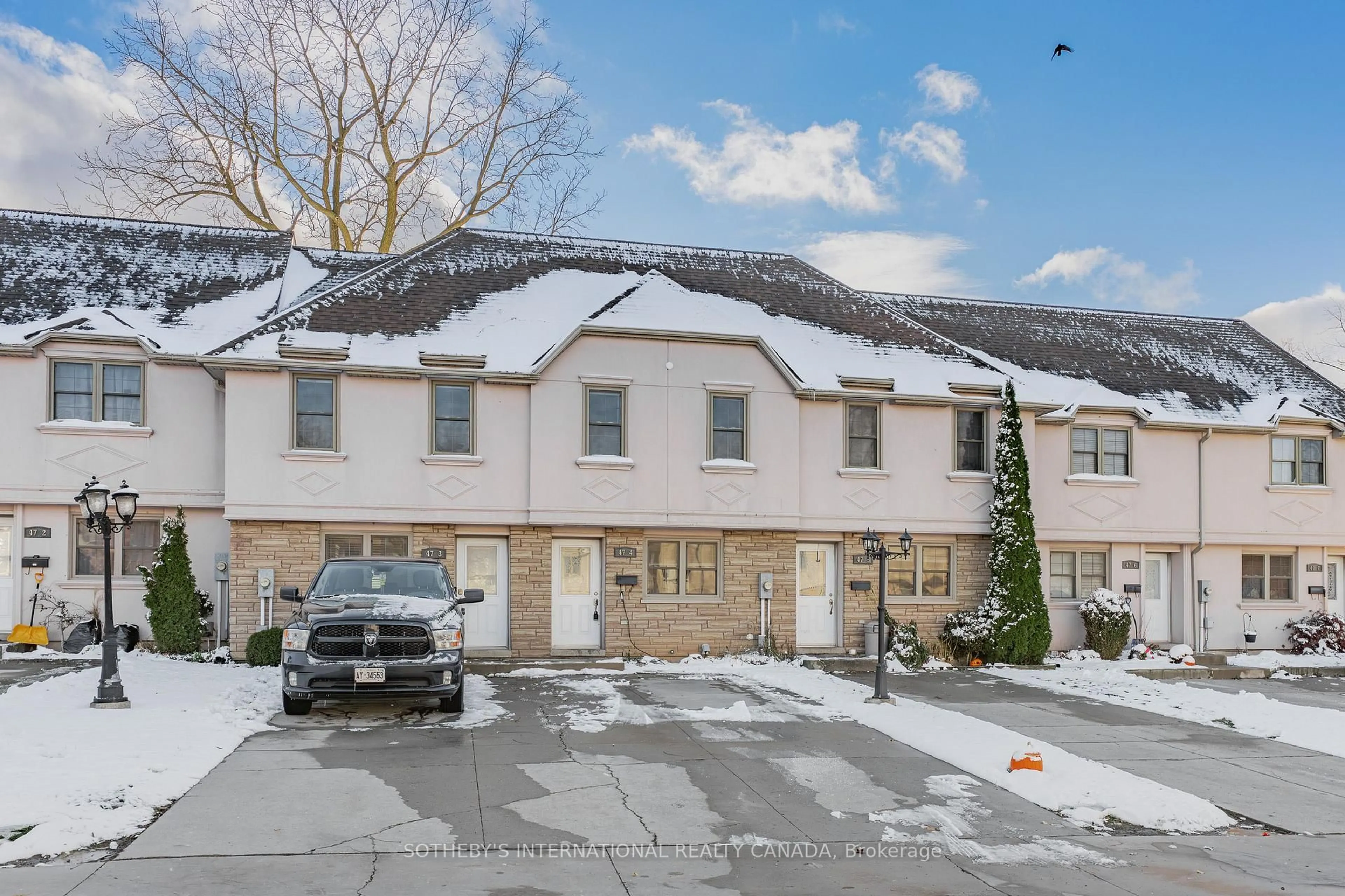 A pic from outside/outdoor area/front of a property/back of a property/a pic from drone, street for 47 Blandford St #4, Woodstock Ontario N4S 7H7