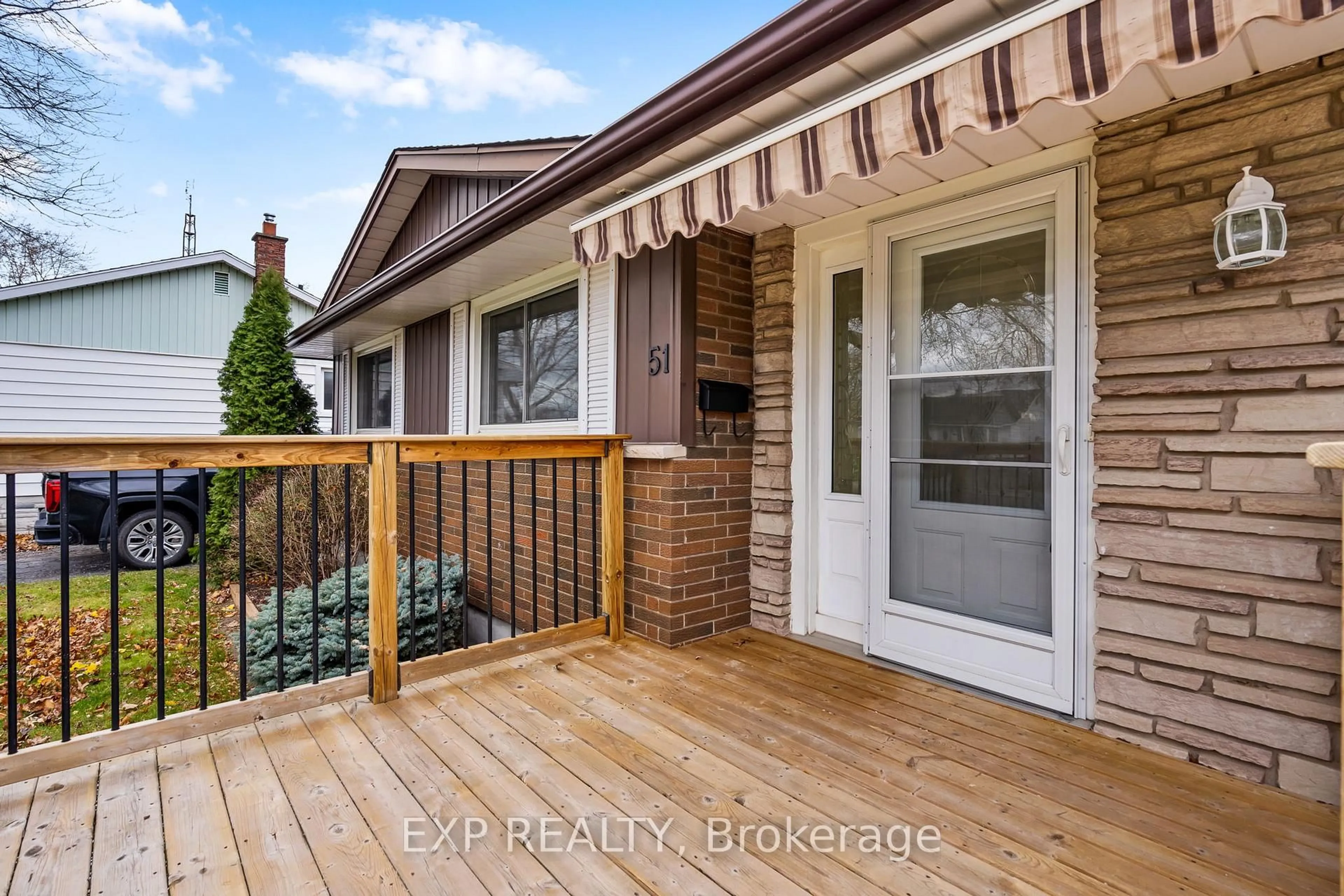 Unknown for 51 Burness Dr, St. Catharines Ontario L2P 1J4