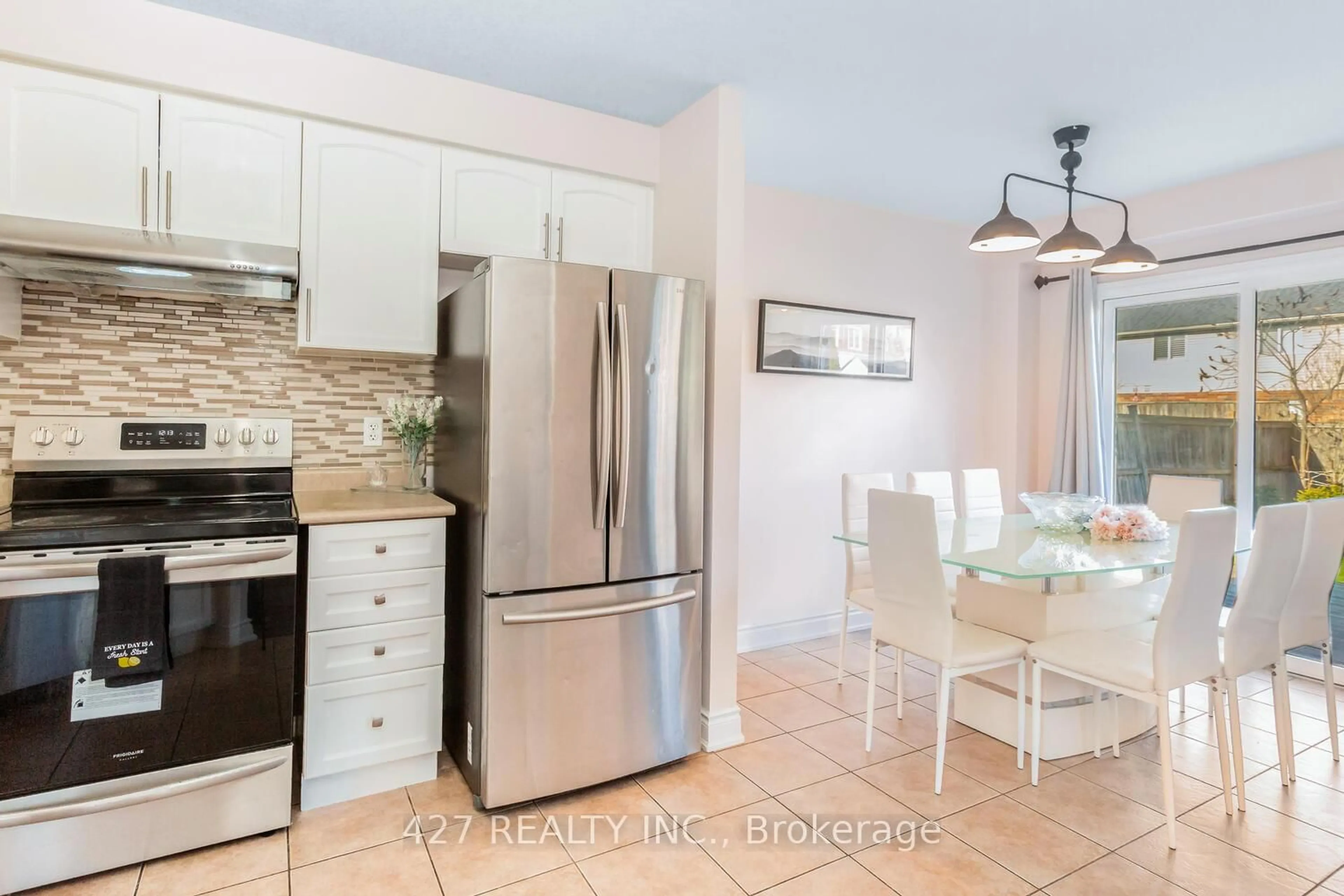 Open concept kitchen, ceramic/tile floor for 142 Dubrick Cres, Kitchener Ontario N2E 4G3