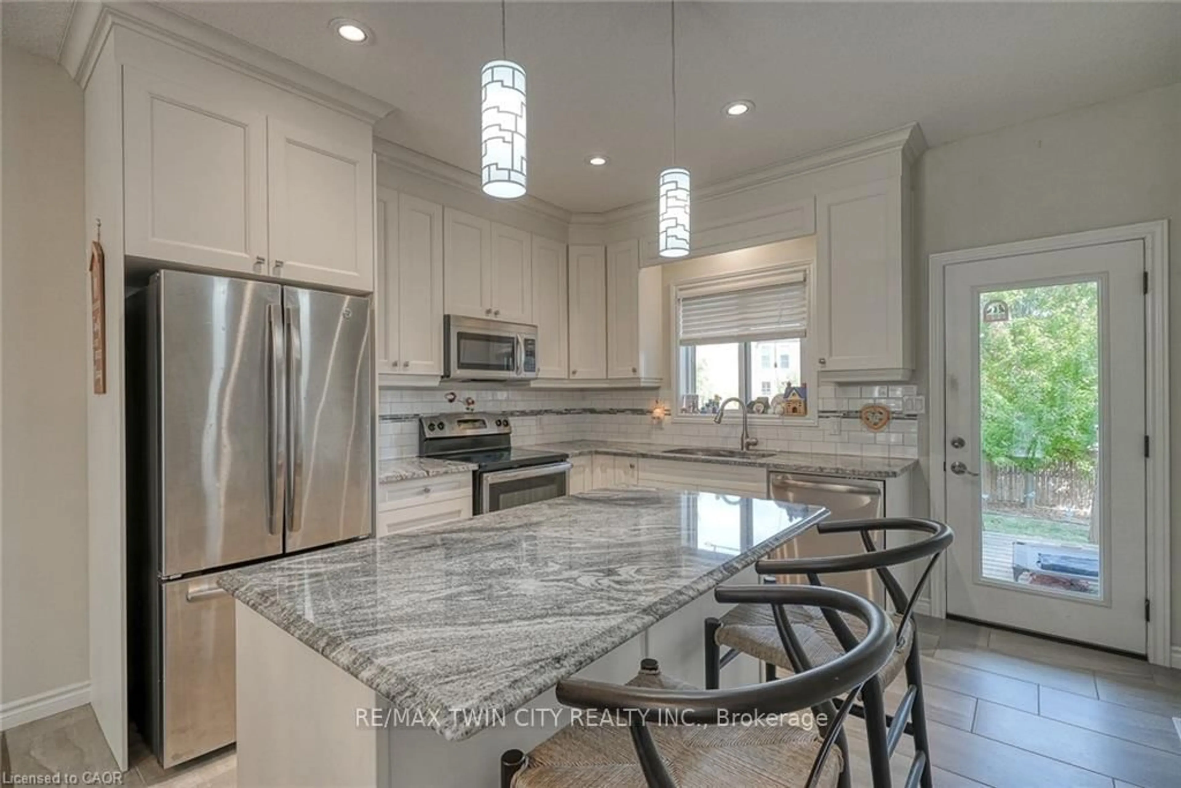 Contemporary kitchen, ceramic/tile floor for 211 OXFORD St, Ingersoll Ontario N5C 2V8