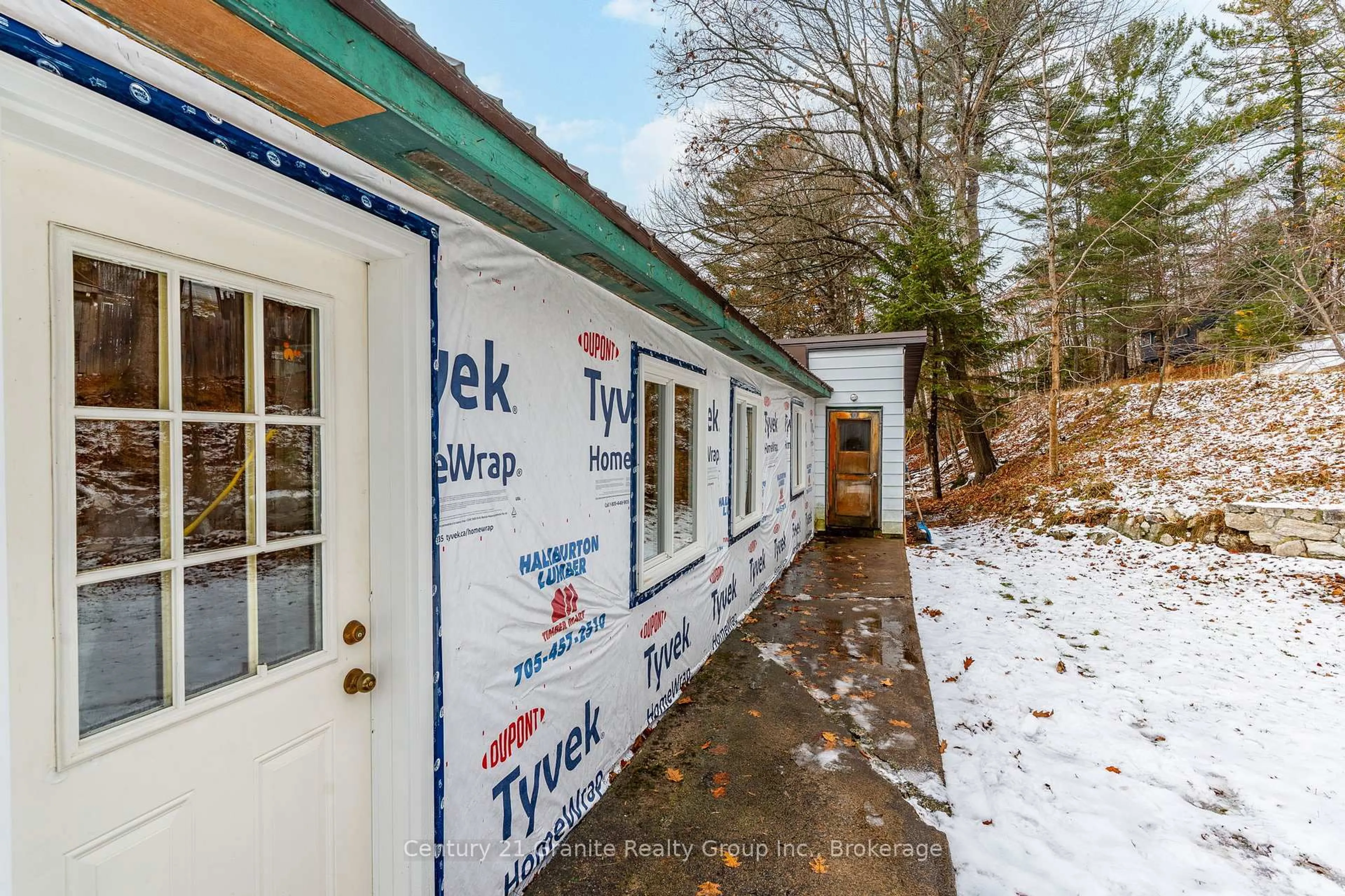 Unknown for 38 Lakeview St, Dysart et al Ontario K0M 1S0