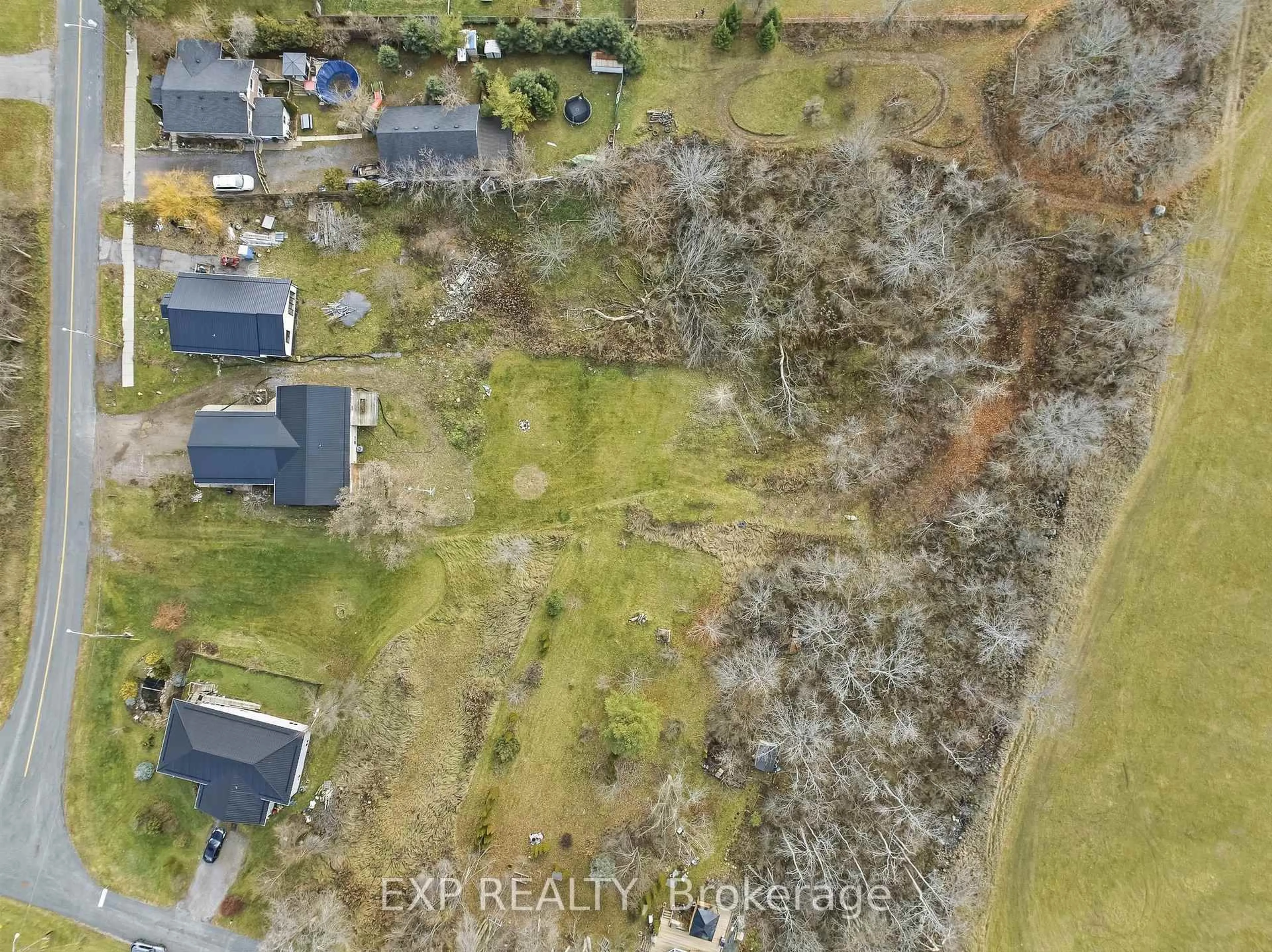 A pic from outside/outdoor area/front of a property/back of a property/a pic from drone, street for 117 Bridge St, Trent Hills Ontario K0L 1Y0