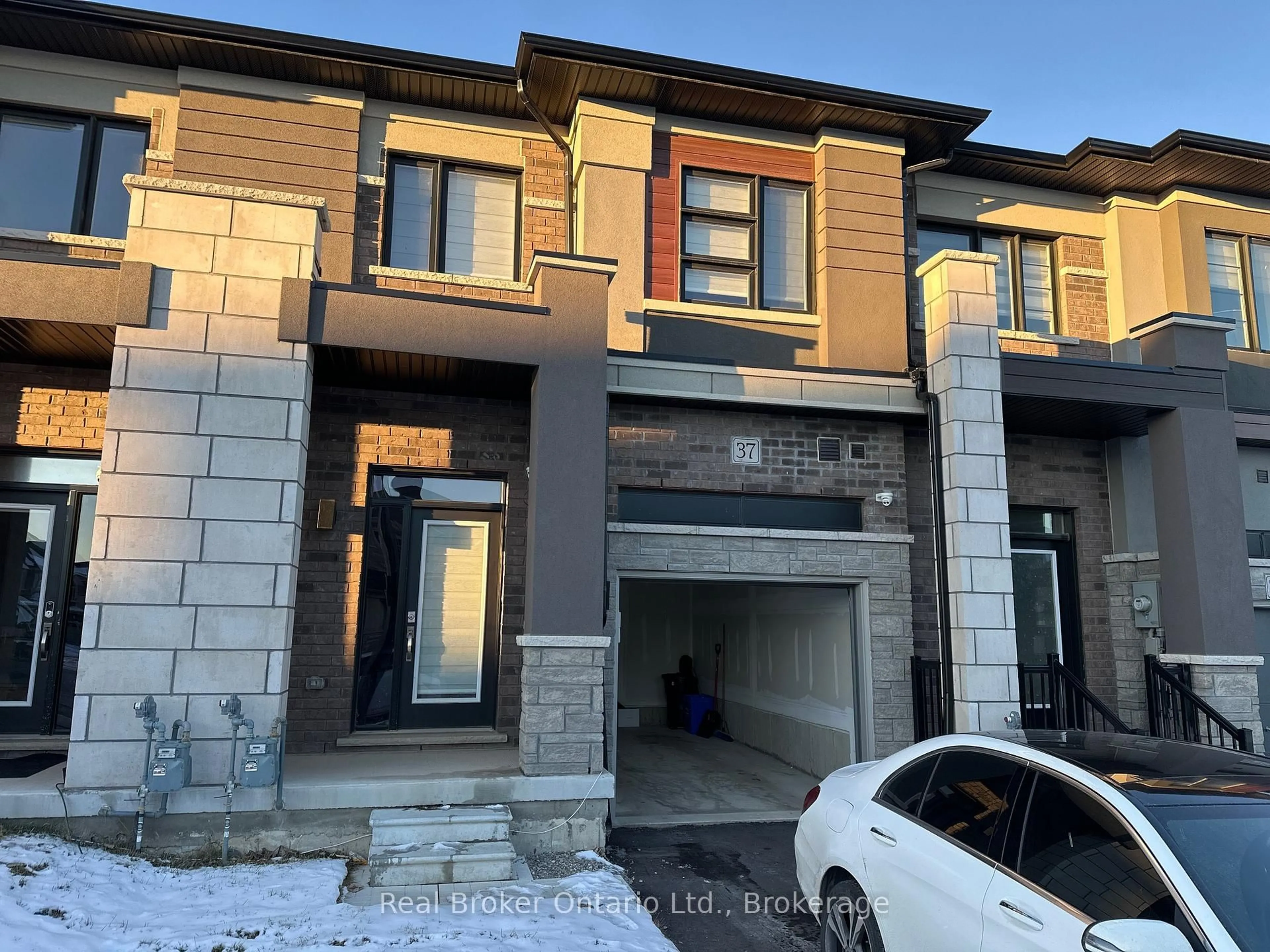 Home with brick exterior material, street for 37 George Brier Dr, Brant Ontario N3L 3Z9