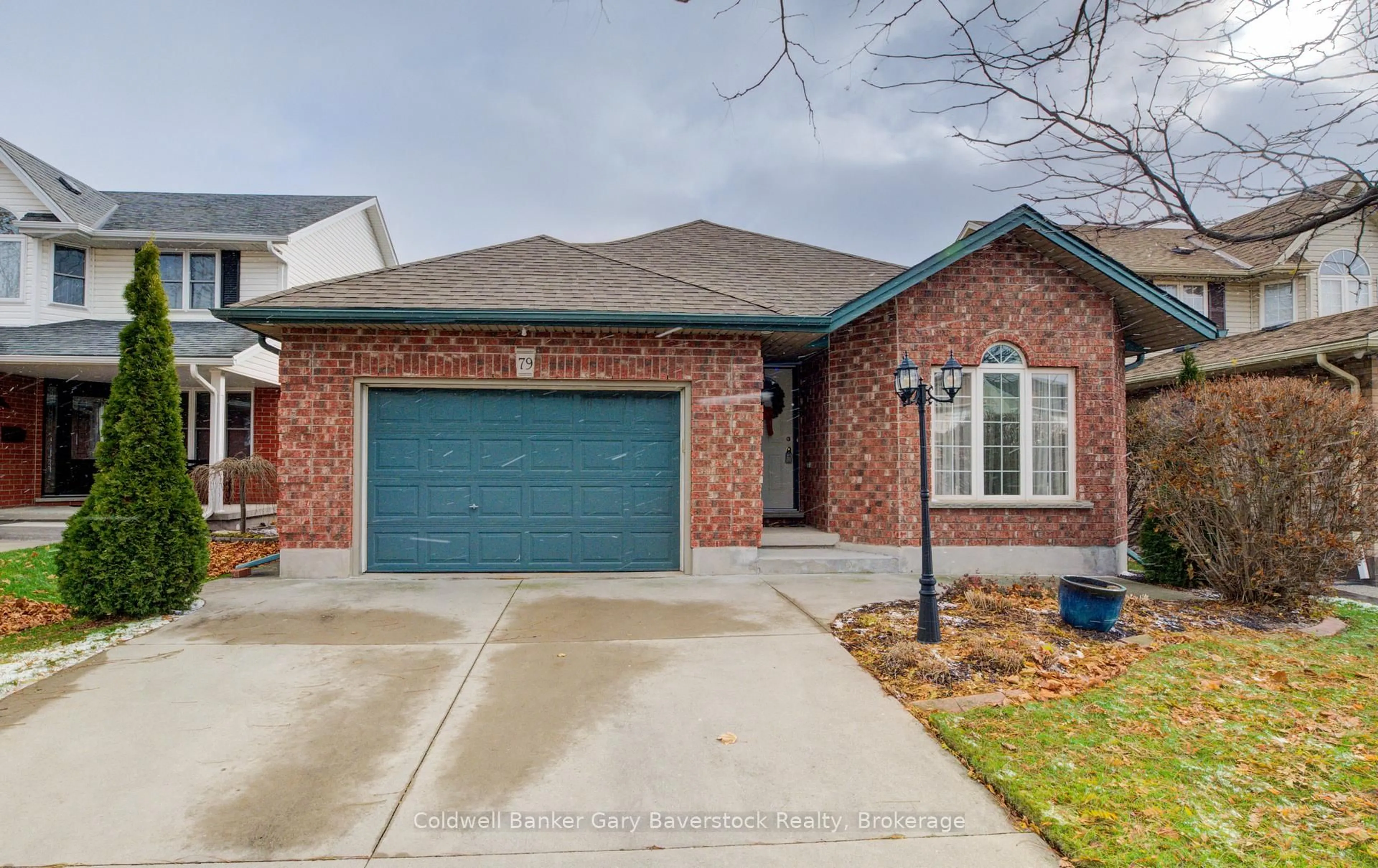 Home with brick exterior material, street for 79 Country Club Dr, Cambridge Ontario N1T 1Z9