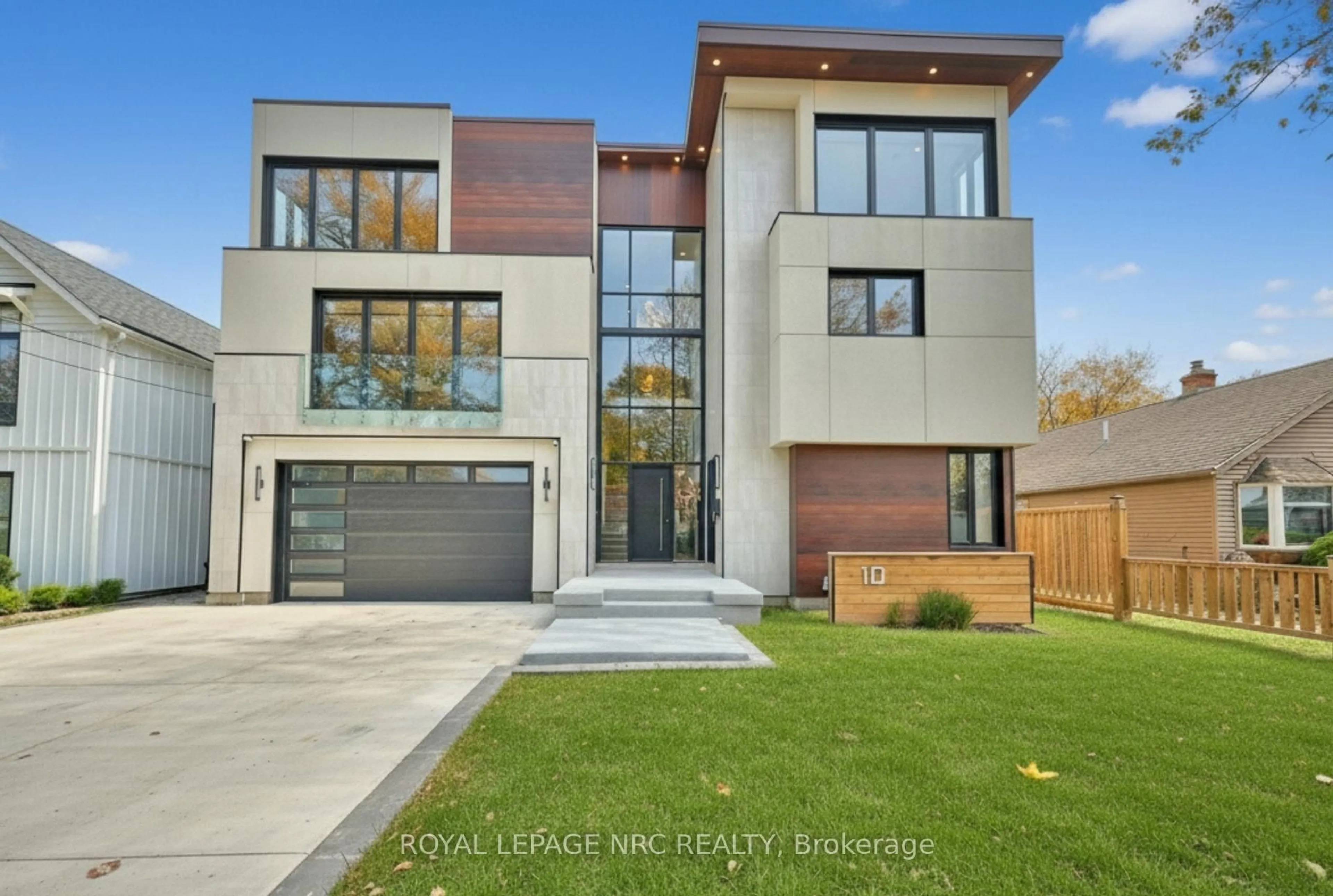 Home with brick exterior material, street for 10 Pawling St, St. Catharines Ontario L2N 5M2