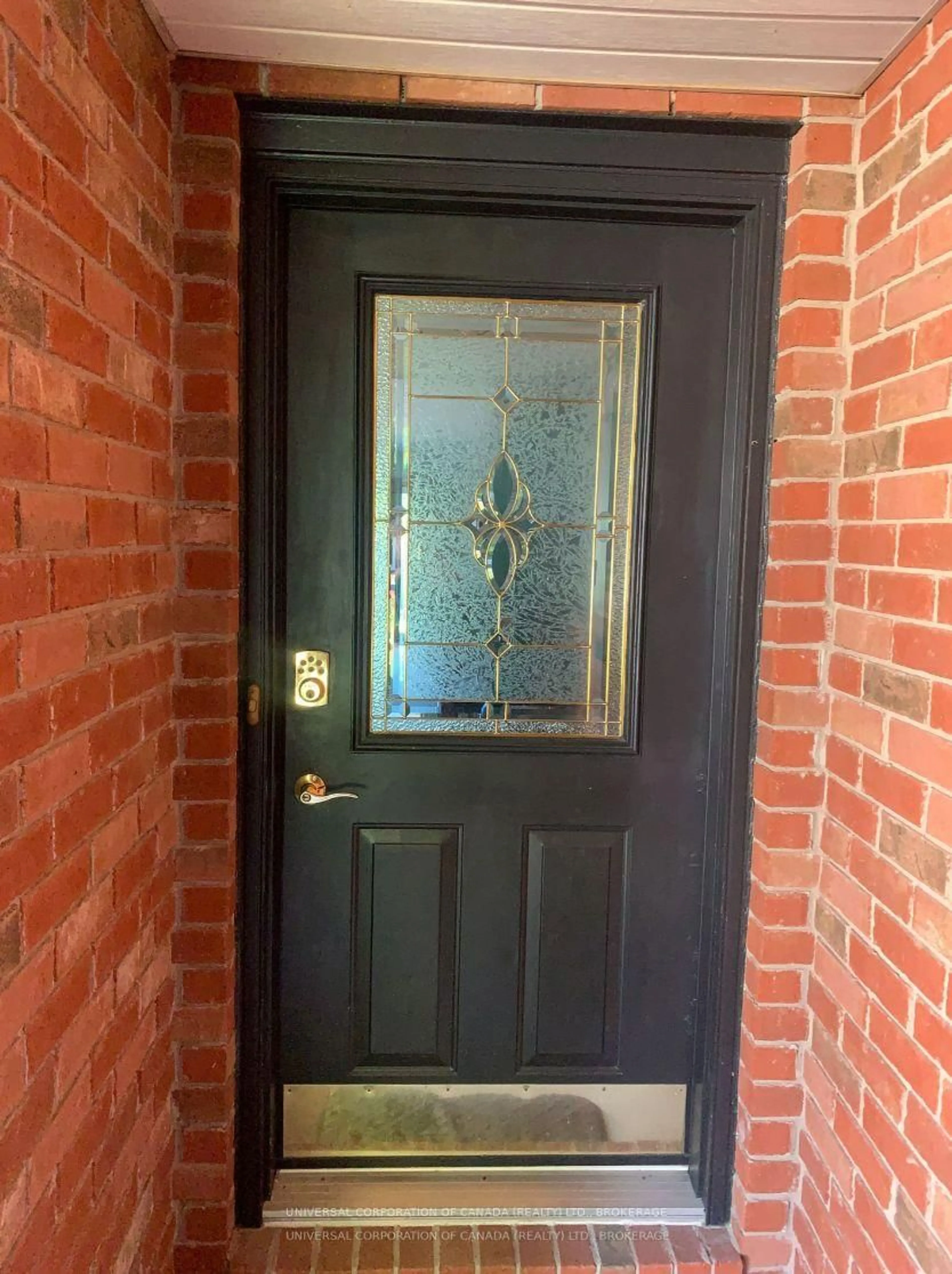 Indoor entryway for 67 Foundry St, Leamington Ontario N8H 1C5