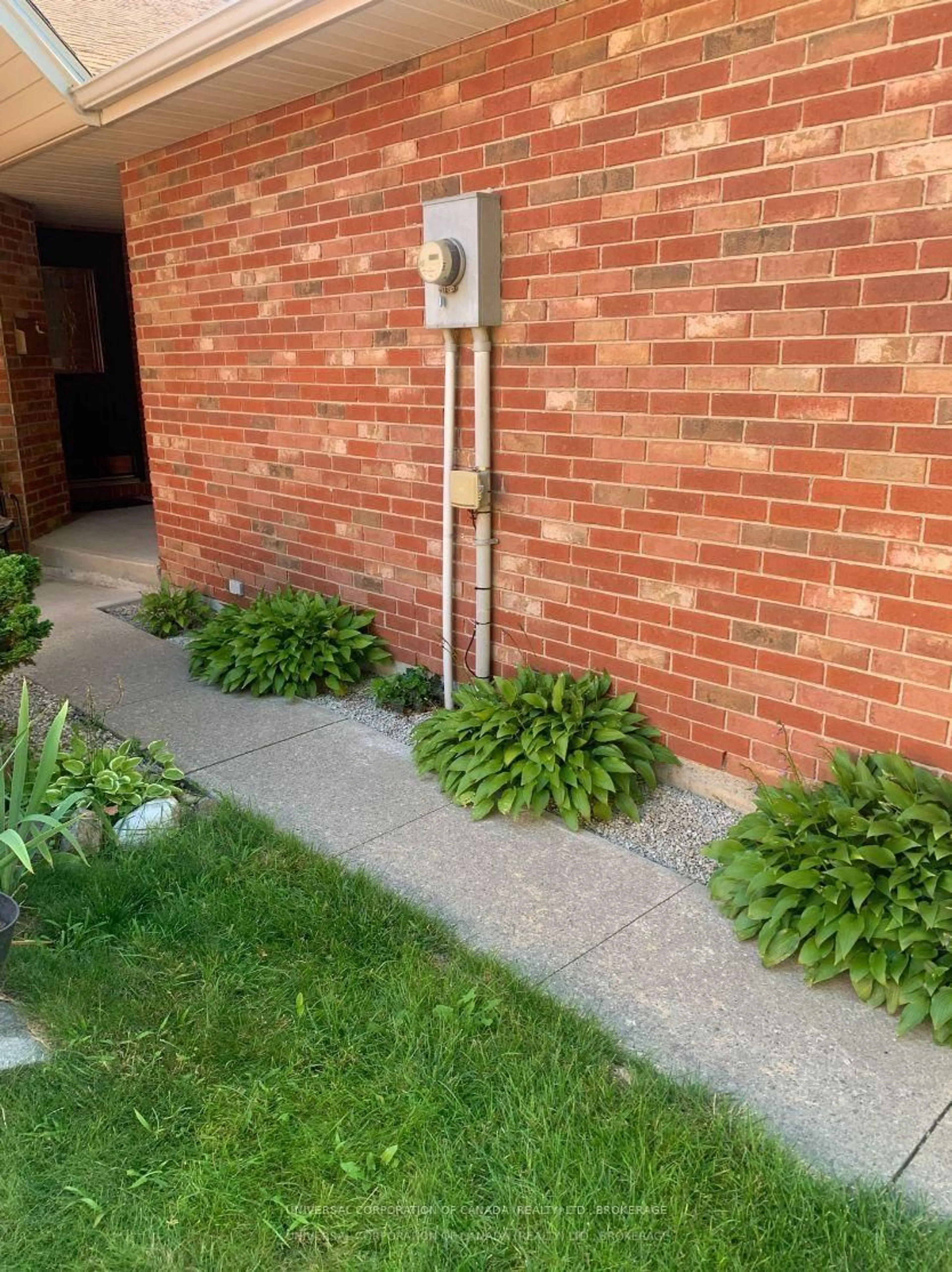 Unknown for 67 Foundry St, Leamington Ontario N8H 1C5