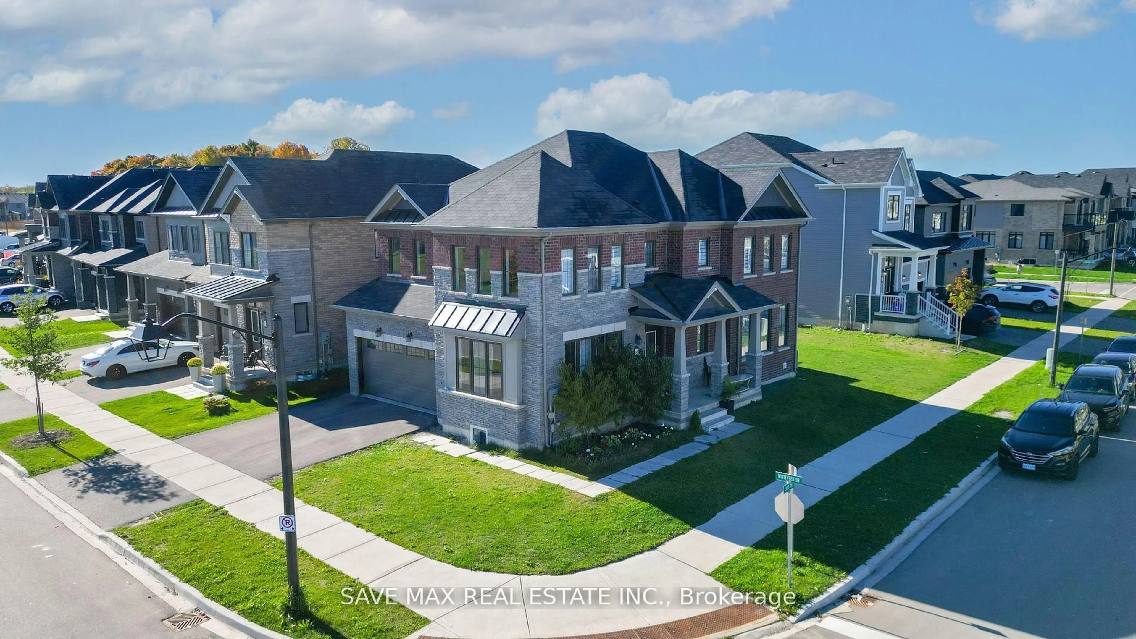 A pic from outside/outdoor area/front of a property/back of a property/a pic from drone, street for 56 Witteveen Dr, Brantford Ontario N3T 0S3