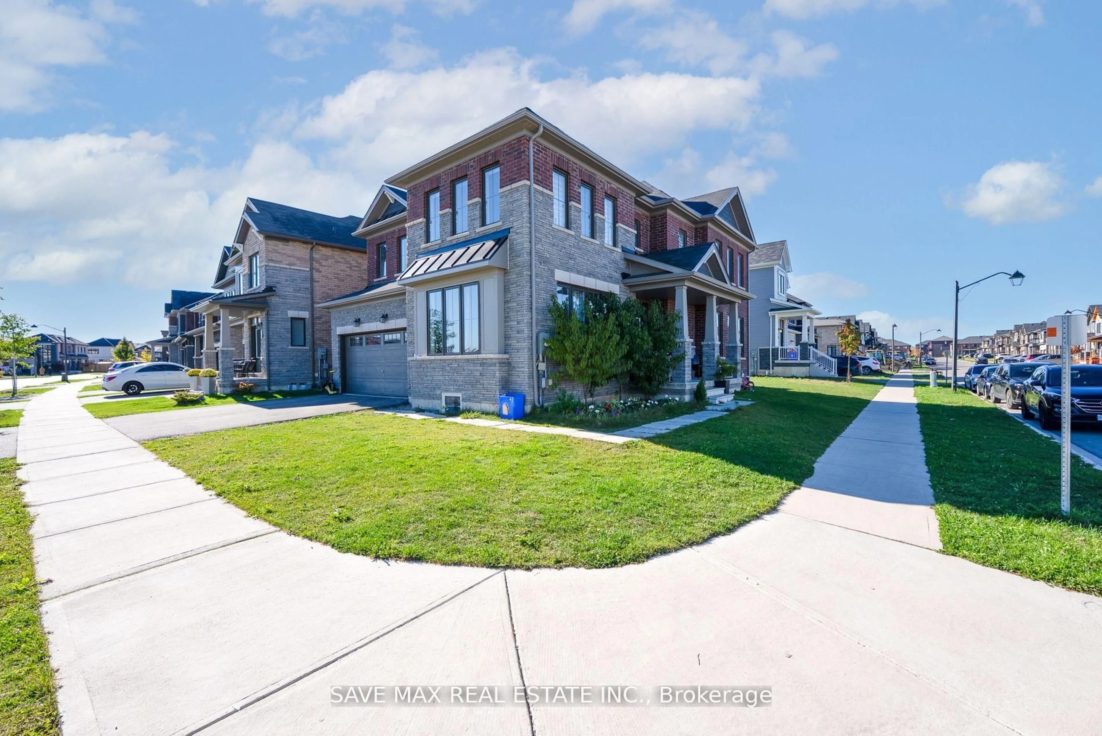 A pic from outside/outdoor area/front of a property/back of a property/a pic from drone, street for 56 Witteveen Dr, Brantford Ontario N3T 0S3